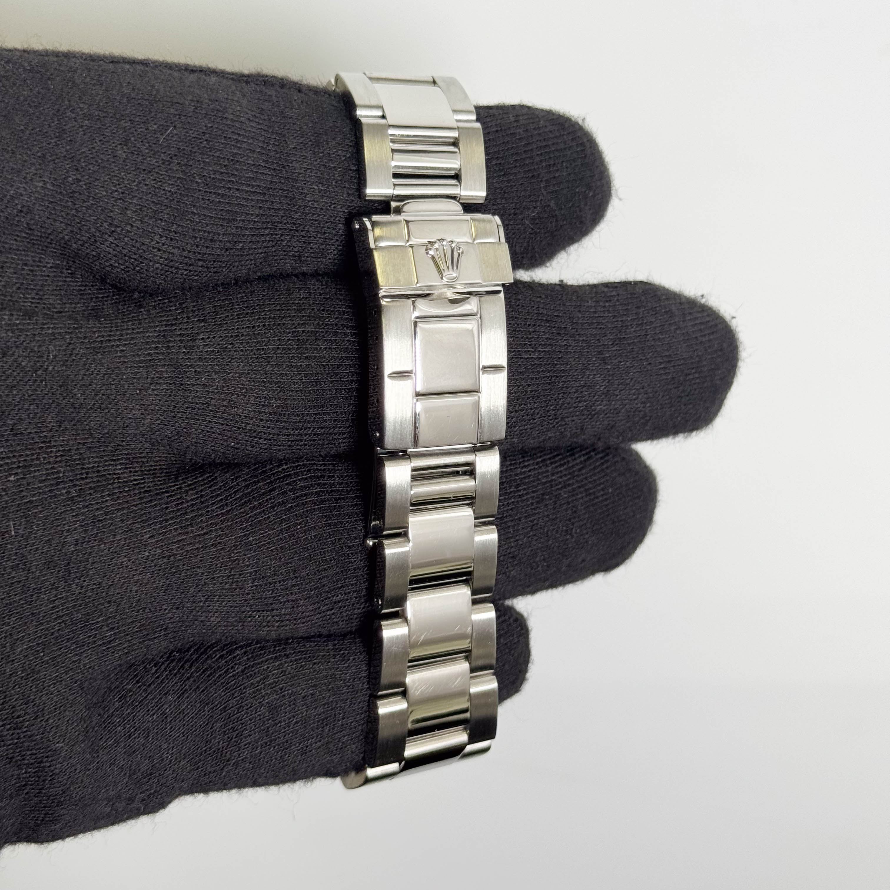 Rolex Daytona 40mm Black Dial Watch Ref# 16520