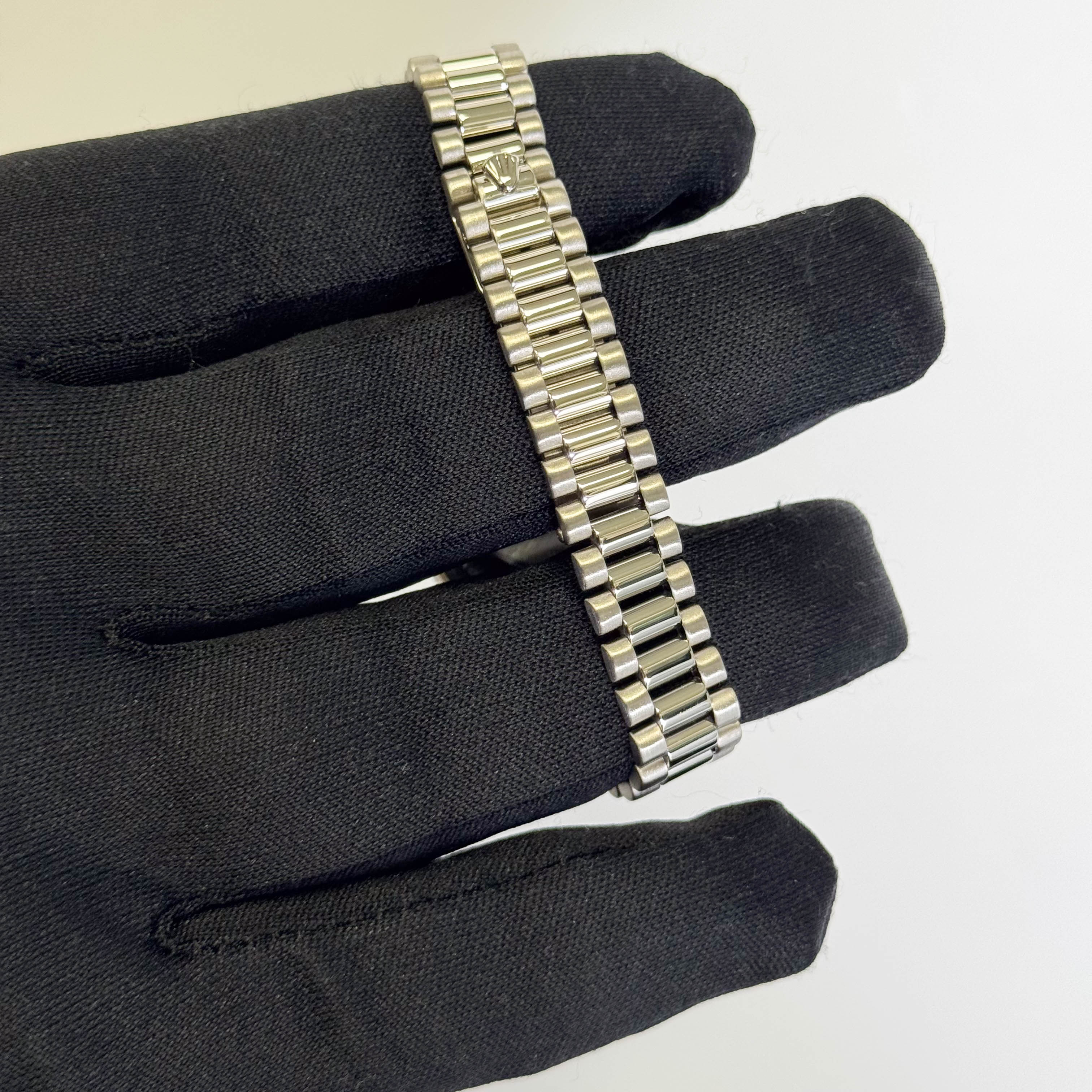 Rolex Datejust 26mm White Dial Watch Ref# 69179