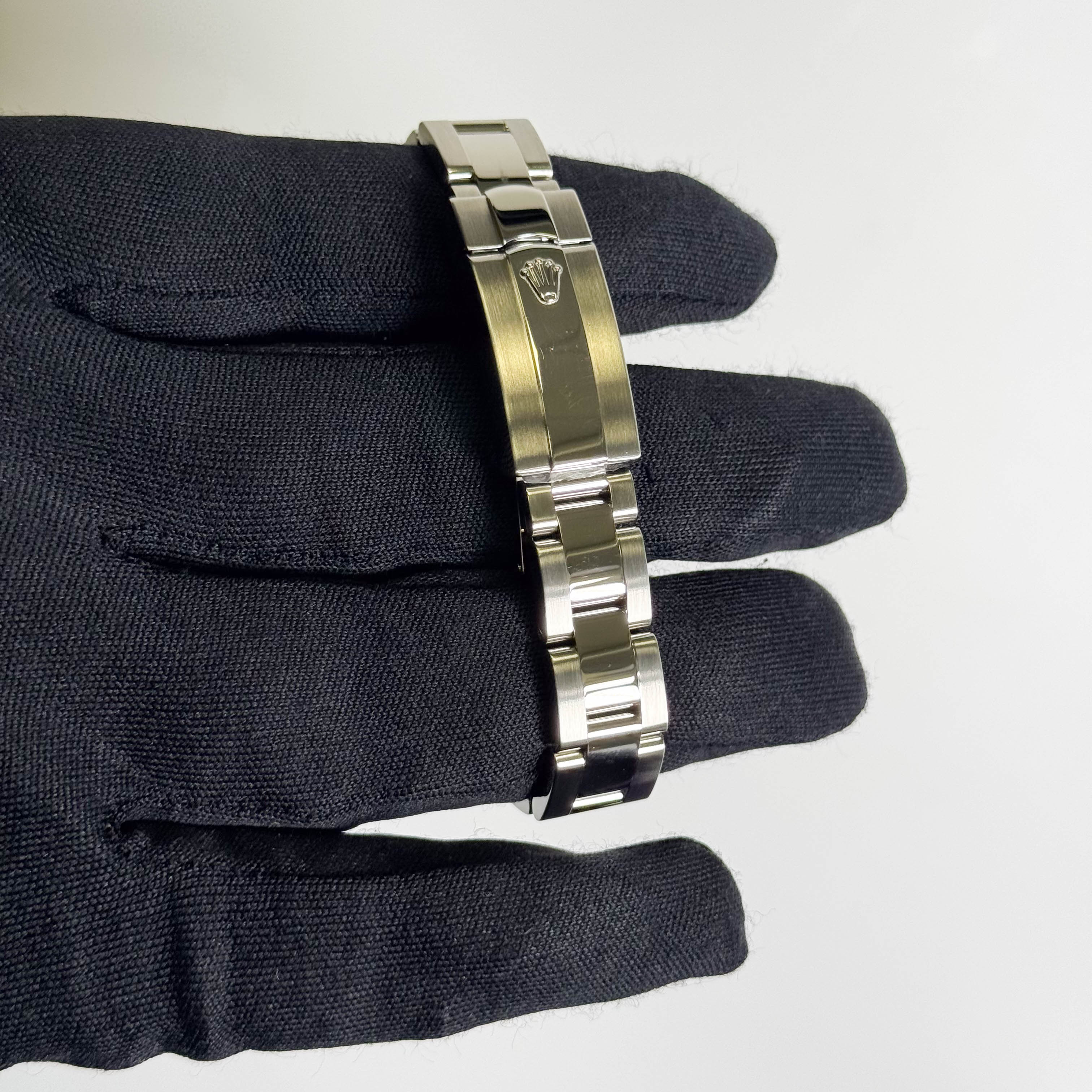 Rolex Datejust 26mm Silver Dial Watch Ref# 179160 - Happy Jewelers Fine Jewelry Lifetime Warranty