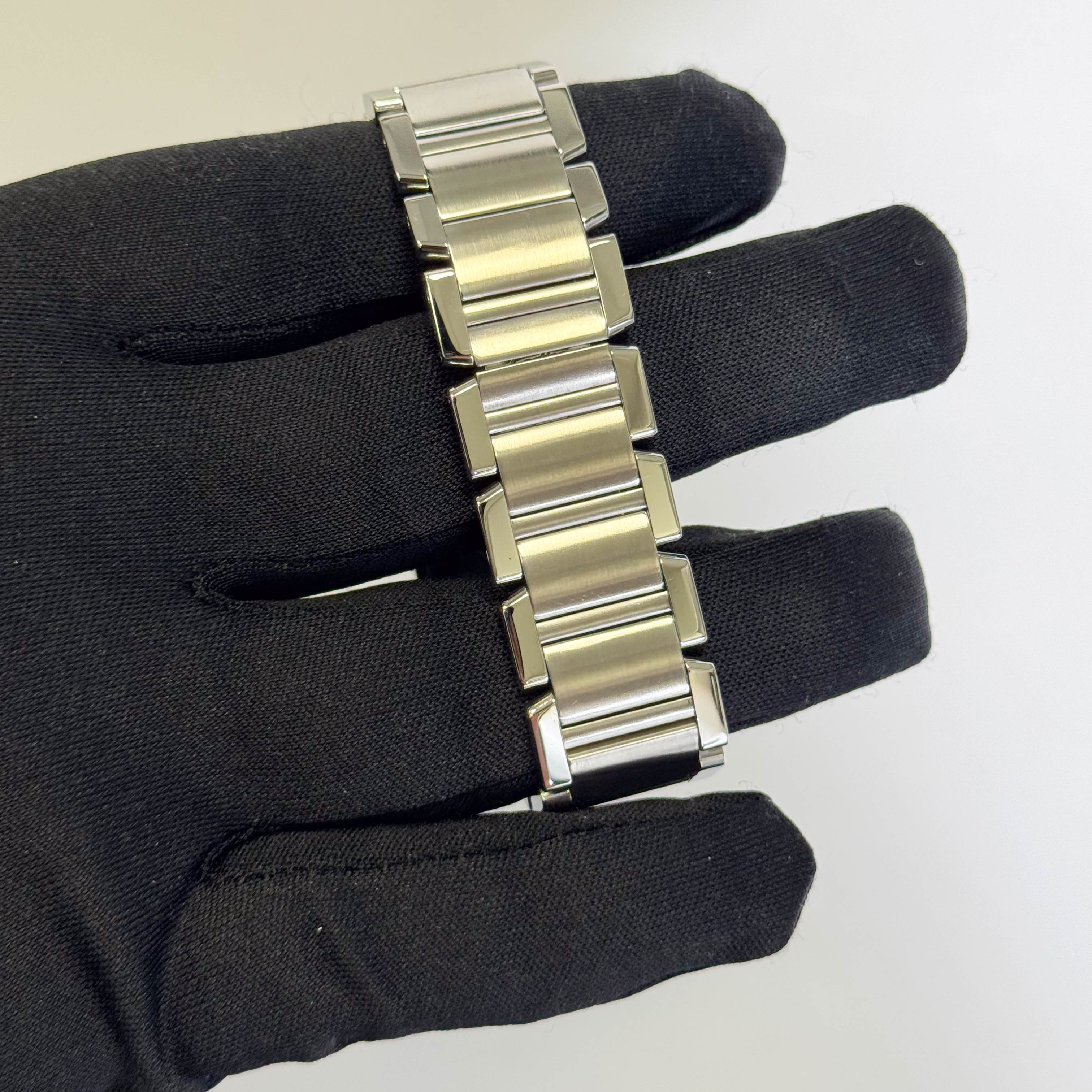 Cartier Tank 28mm White Dial Watch Ref# W51002Q3 - Happy Jewelers Fine Jewelry Lifetime Warranty