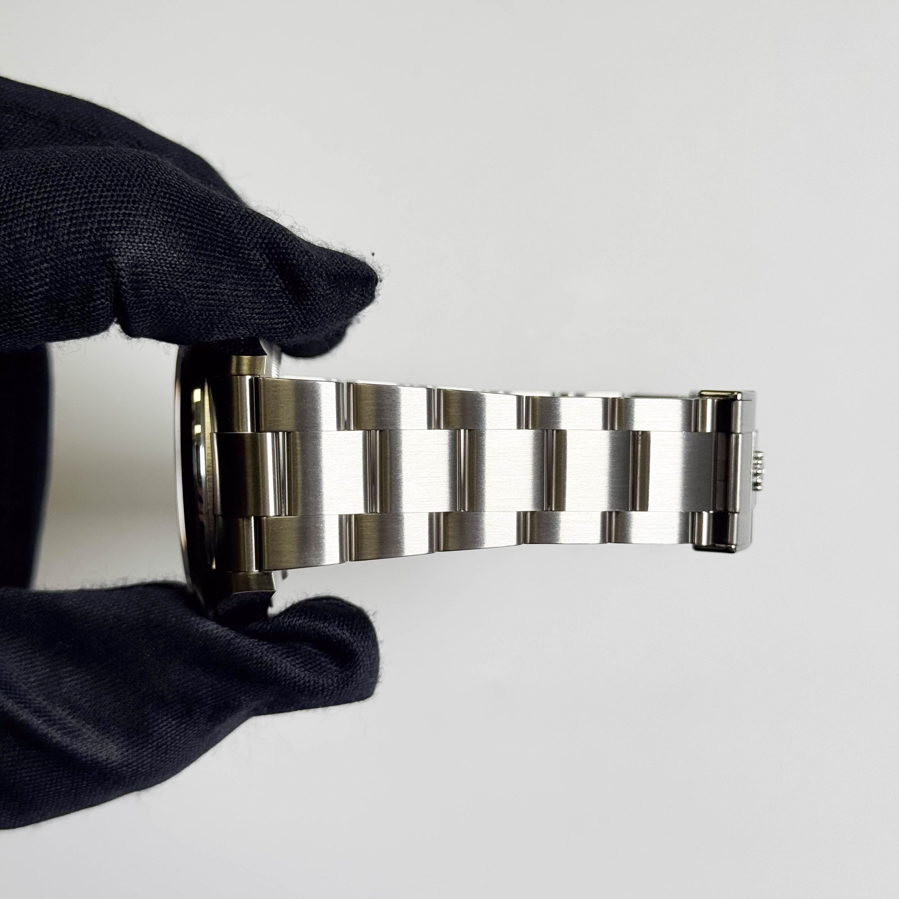 Rolex Explorer II 42mm White Dial Watch Ref# 226570 - Happy Jewelers Fine Jewelry Lifetime Warranty