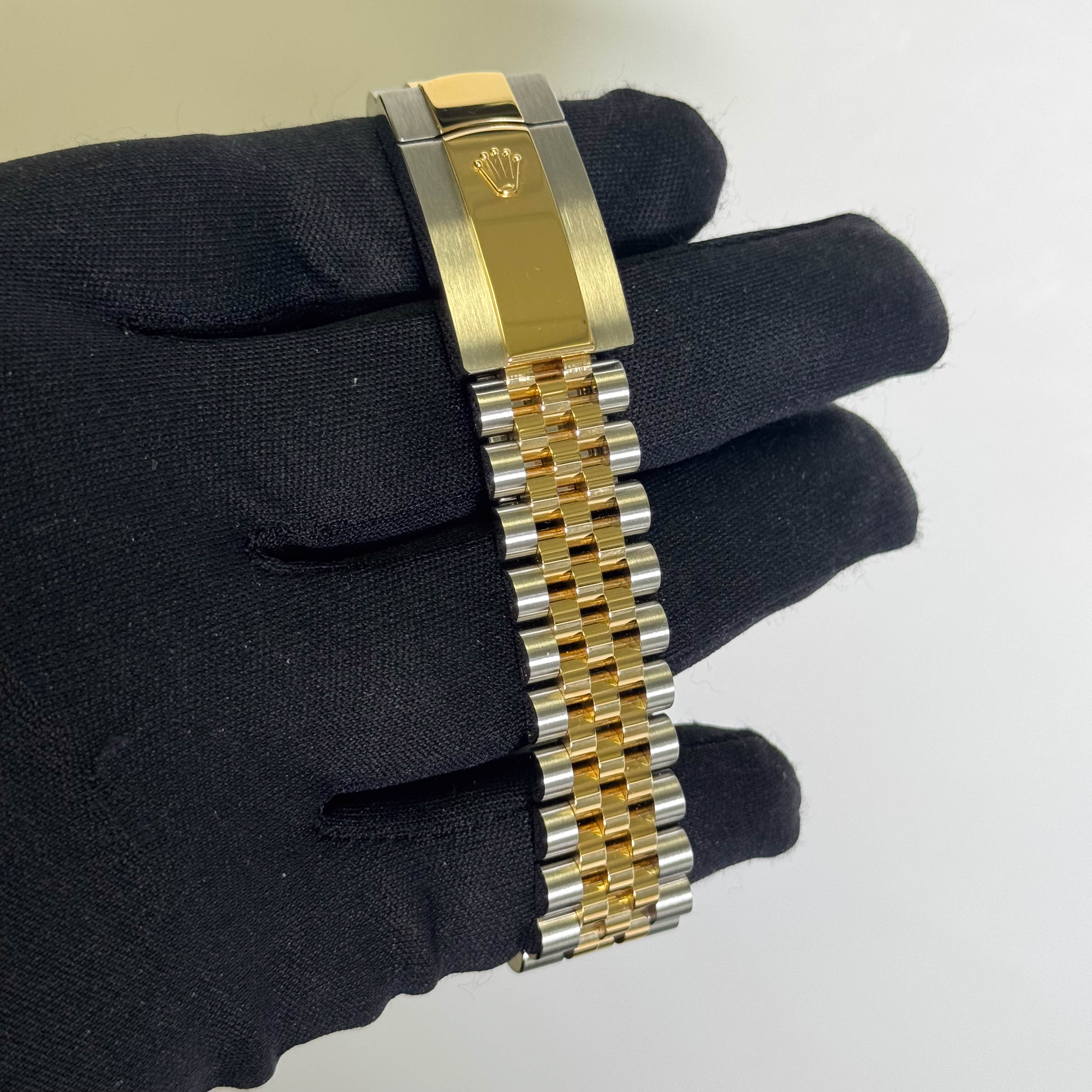 Rolex Datejust 36mm Silver Dial Watch Ref# 126283RBR