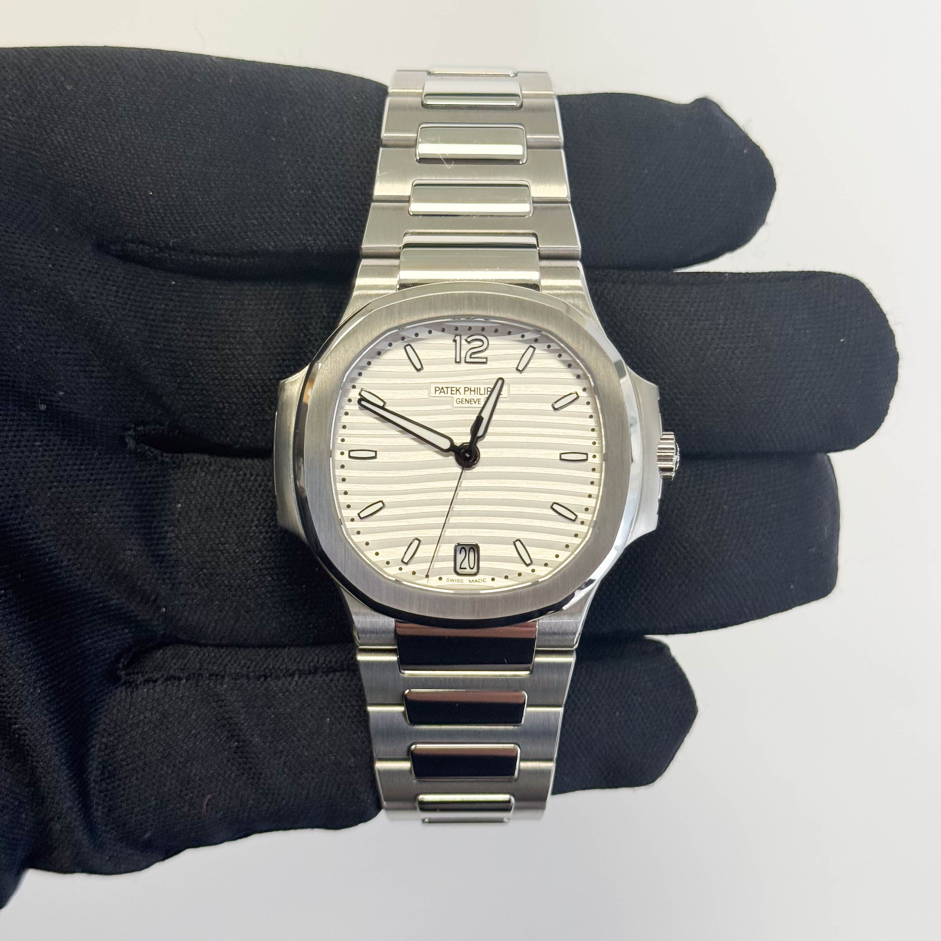 Patek Philippe Nautilus 35.2mm Silver Opaline Dial Watch Ref# 7118/1A-010