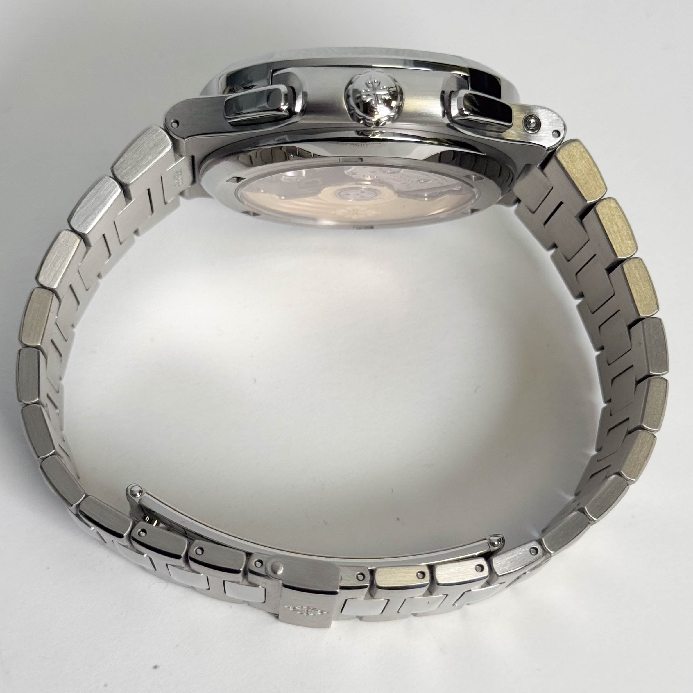 Patek Philippe Nautilus 40.5mm Grey Dial Watch Ref# 5990/1A-001 - Happy Jewelers Fine Jewelry Lifetime Warranty