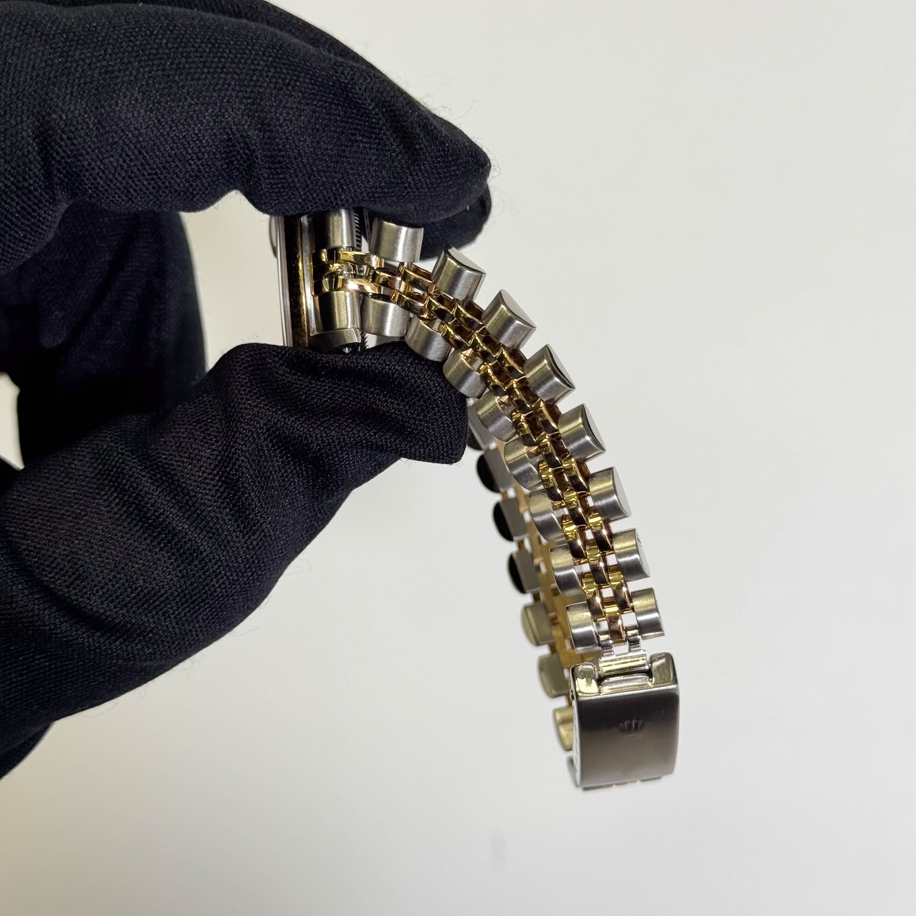 Rolex Datejust 26mm Black Dial Watch Ref# 69173 - Happy Jewelers Fine Jewelry Lifetime Warranty