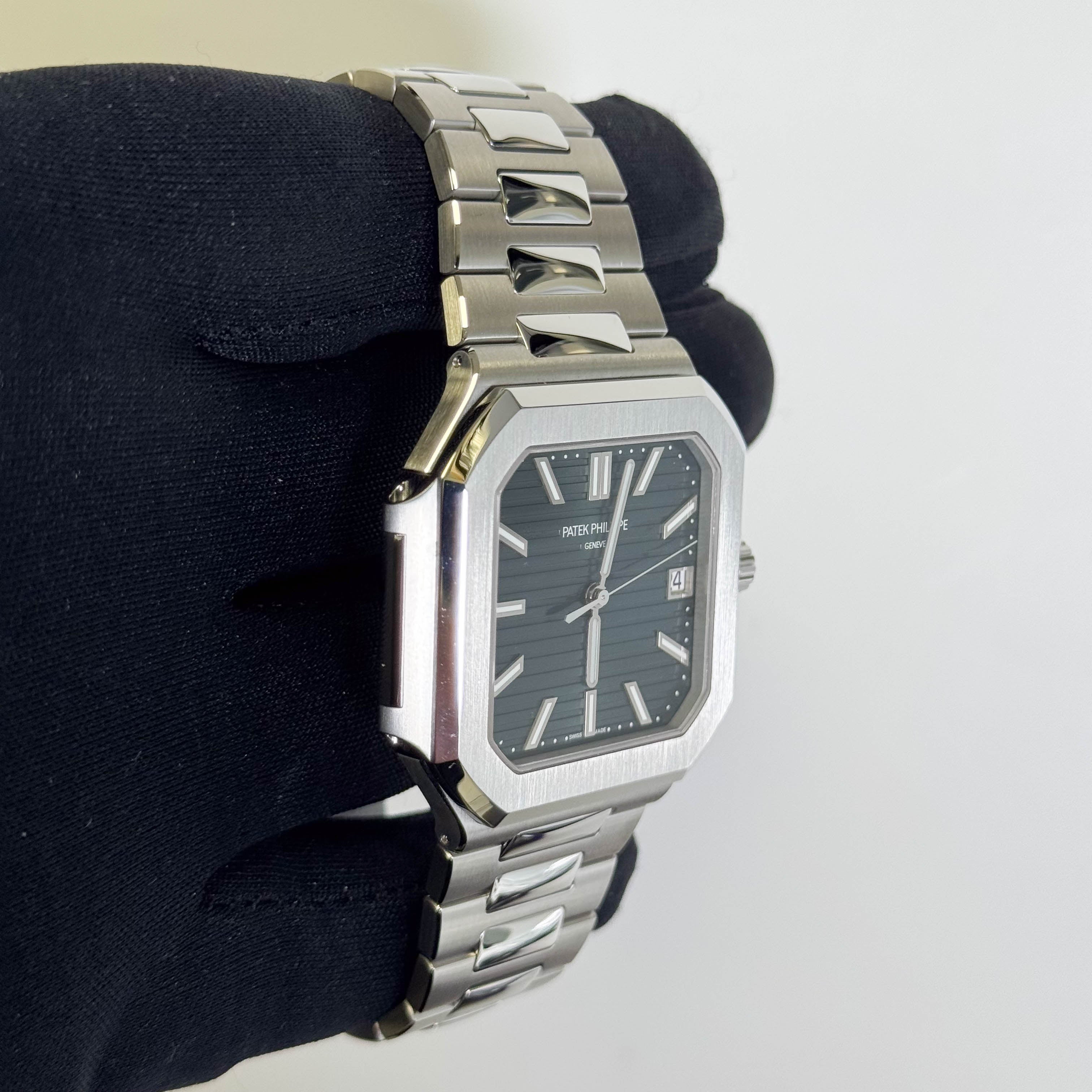 Patek Philippe Cubitis 45mm Green Dial Watch Ref# 5821/1A-001 - Happy Jewelers Fine Jewelry Lifetime Warranty