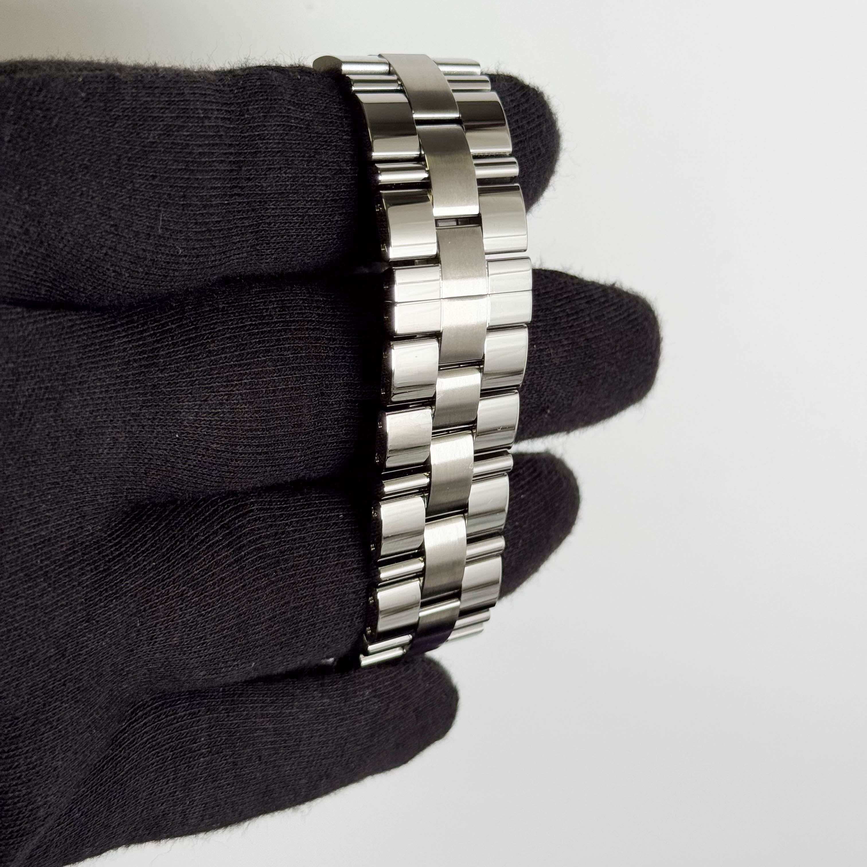 Cartier Cle 35mm Silver Dial Watch Ref# WSCL0007