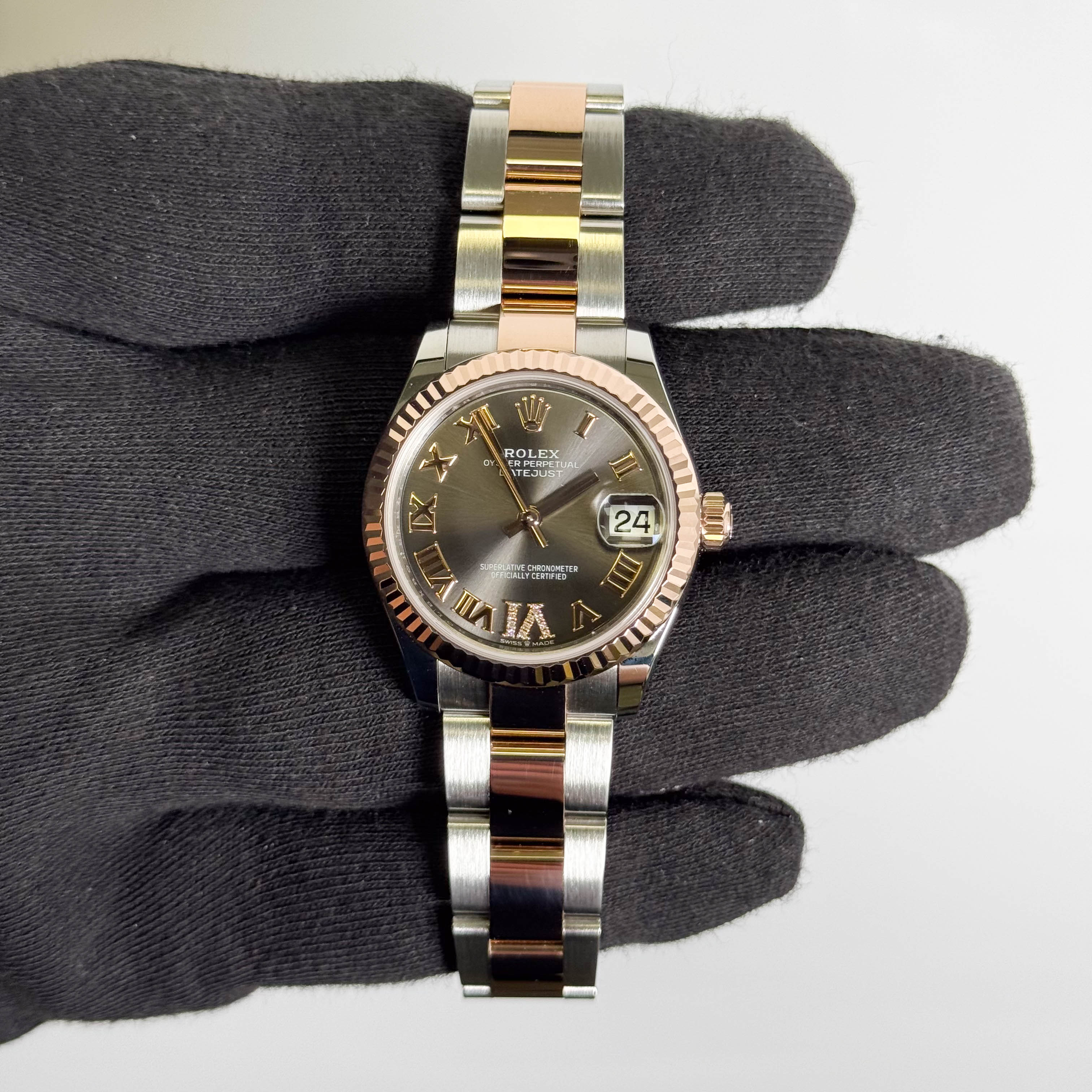 Rolex Datejust 31mm Rhodium Dial Watch Ref# 278271