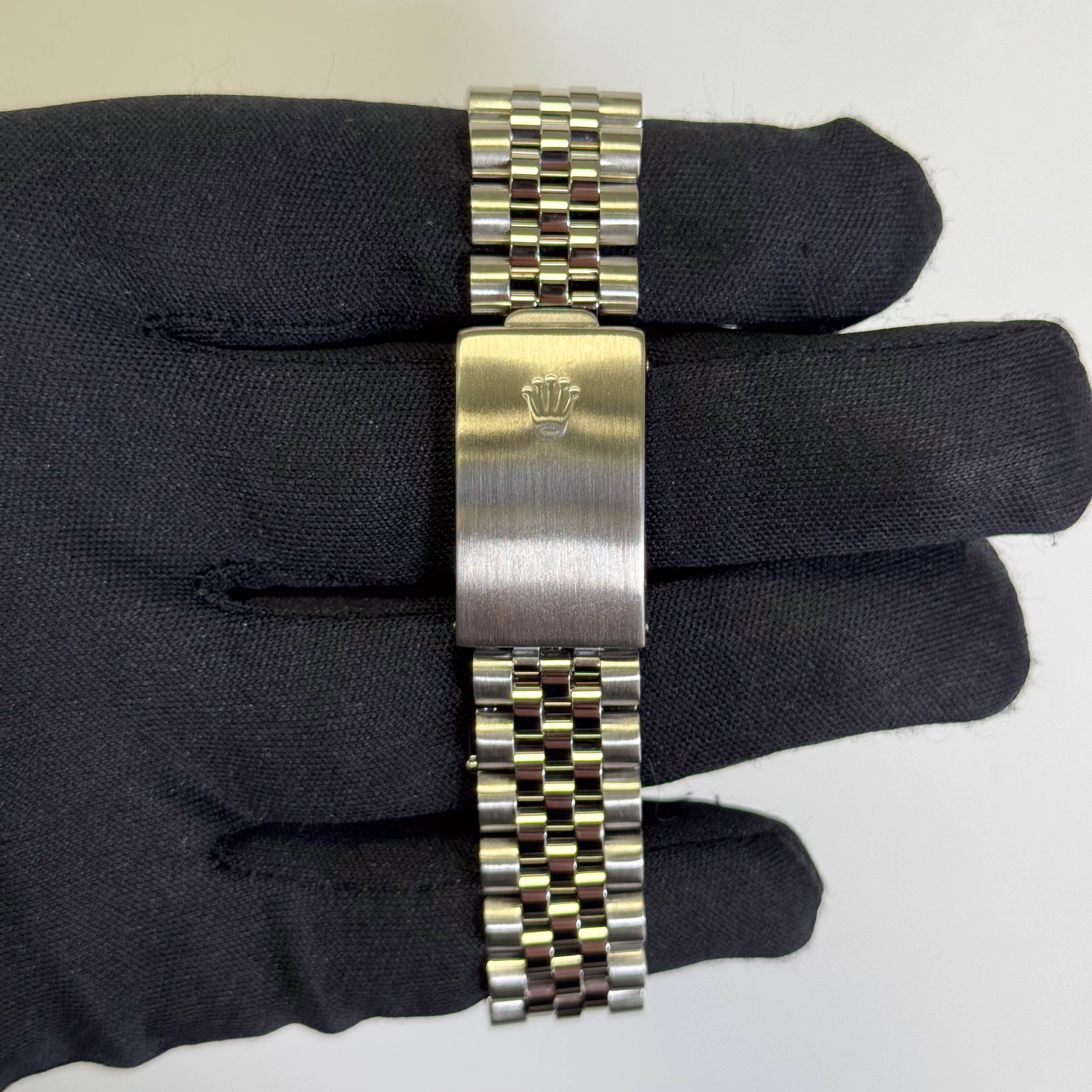 Rolex Datejust 36mm Silver Dial Watch Ref# 16220