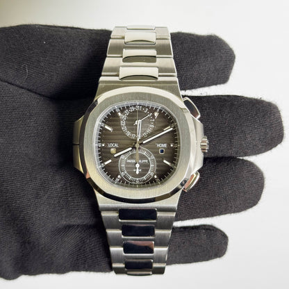 Patek Philippe Nautilus 40.5mm Grey Dial Watch Ref# 5990/1A-001