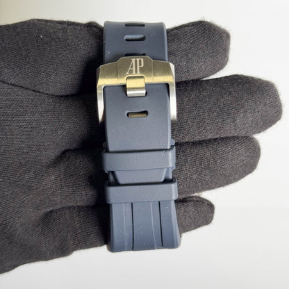 Audemars Piguet Royal Oak Offshore 43mm Grey Dial Watch Ref# 26420IO.OO.A009CA.01