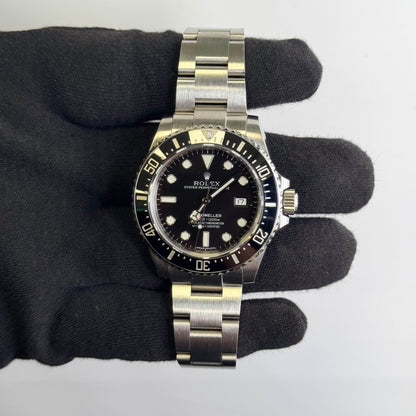 Rolex Sea Dweller 4000 Black Dial Watch Ref# 116600