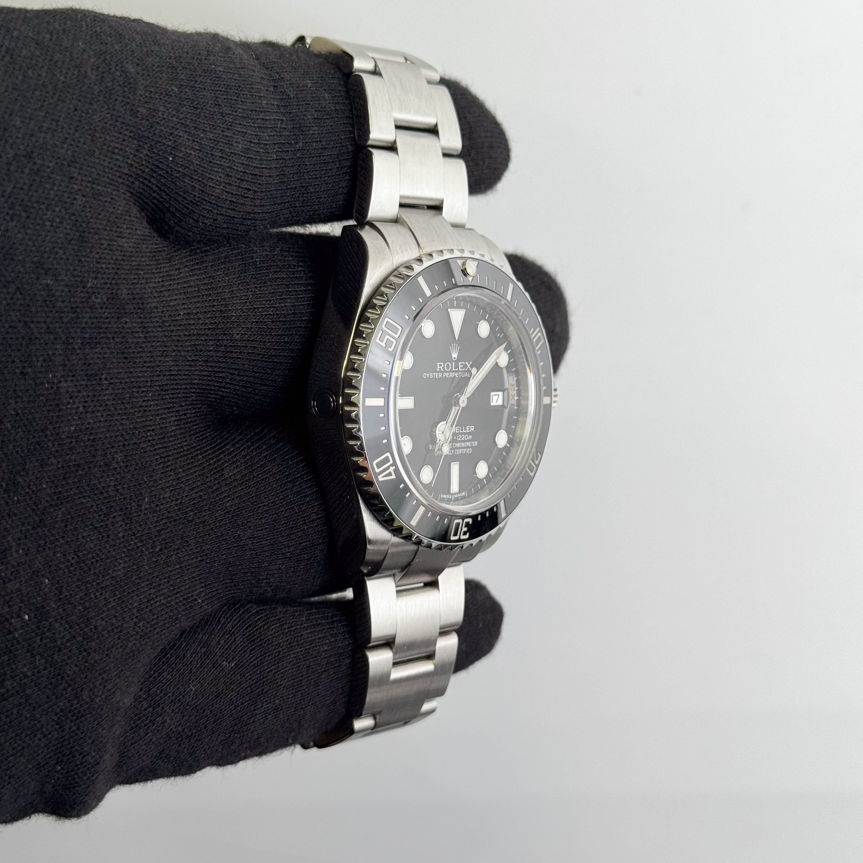 Rolex Sea Dweller 4000 Black Dial Watch Ref# 116600
