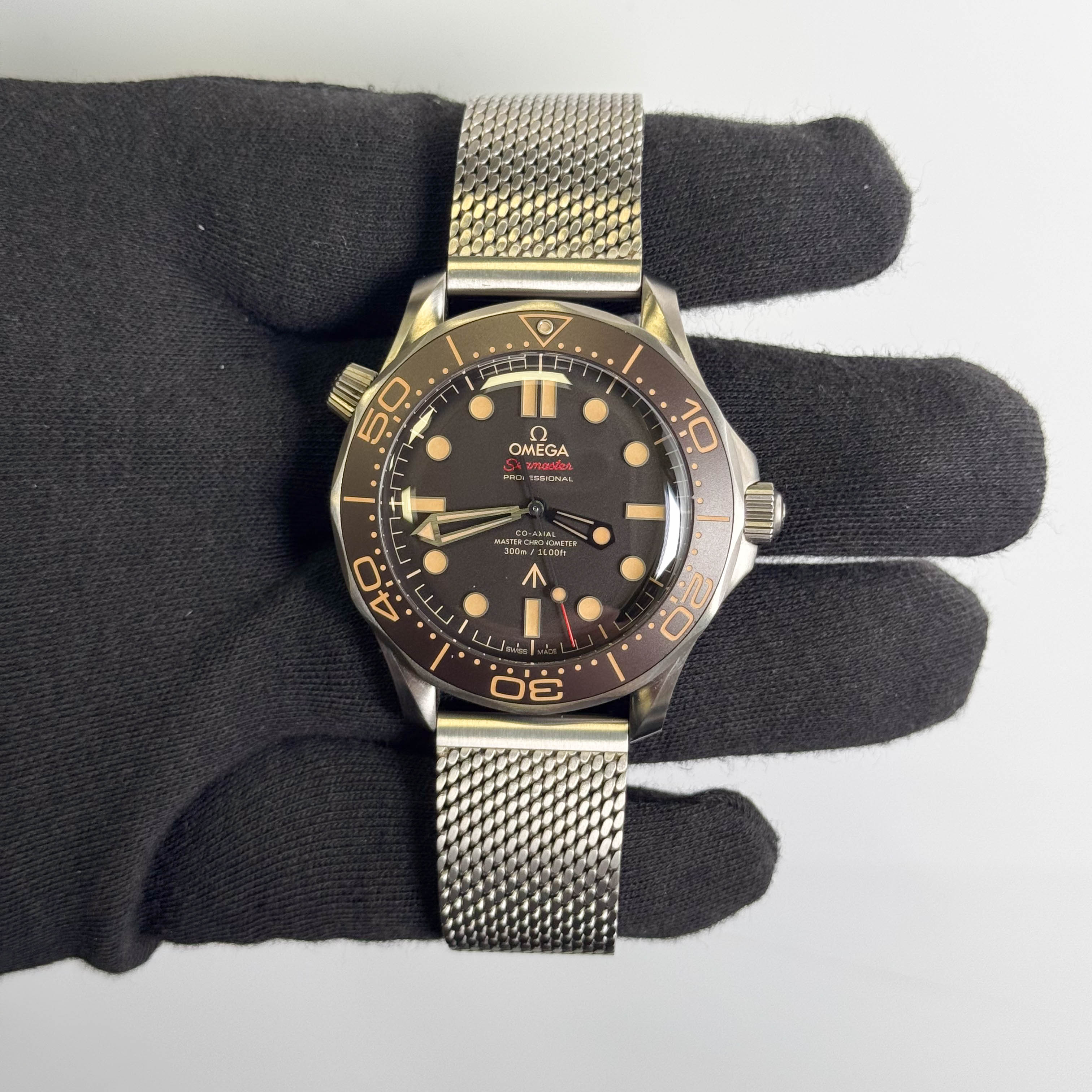 Omega Seamaster Diver 007 Edition 42mm Brown Dial Watch Ref# 210.90.42.20.01.001