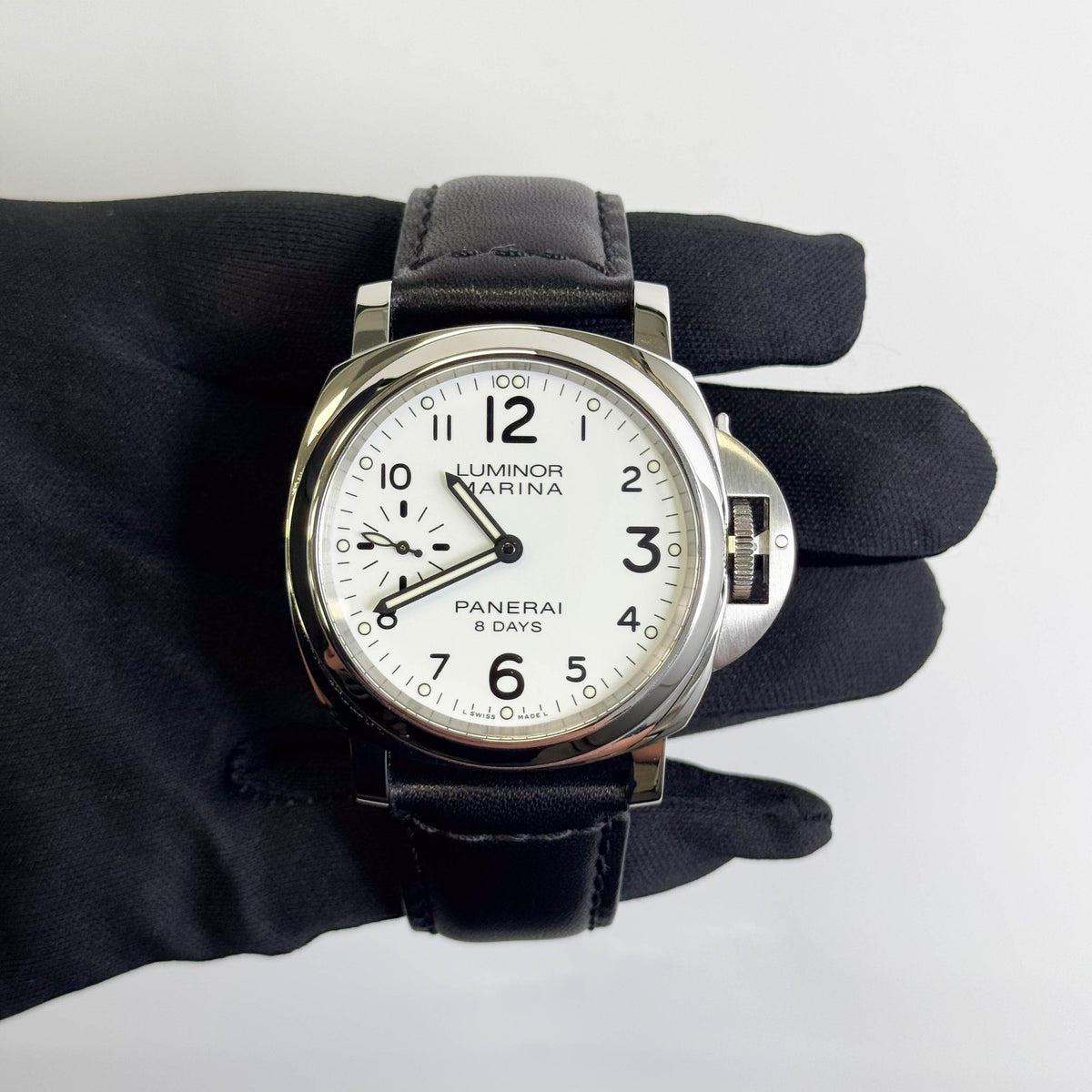 Panerai Luminor Marina 44mm White Dial Watch Ref# PAM00563