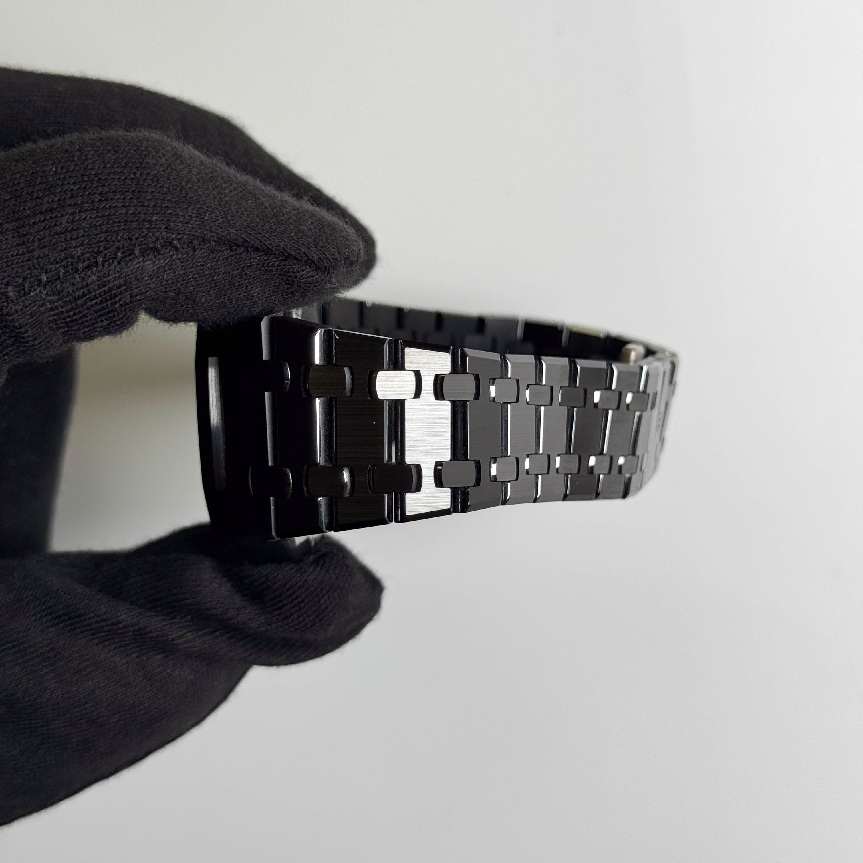 Audemars Piguet Royal Oak 41mm Black Dial Watch Ref# 26240CE.OO.1225CE.02