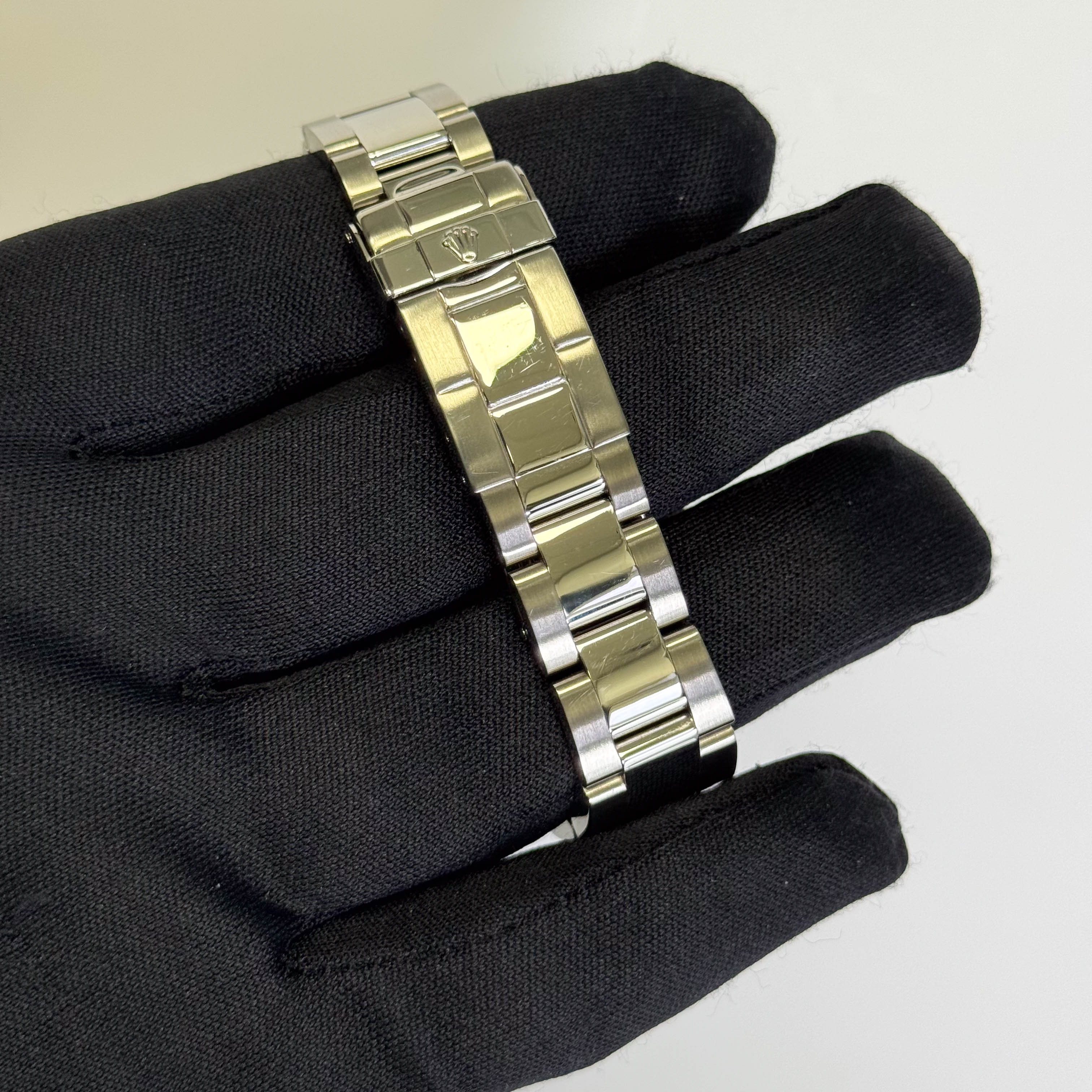 Rolex Yacht-Master 40mm Silver Dial Watch Ref# 16622