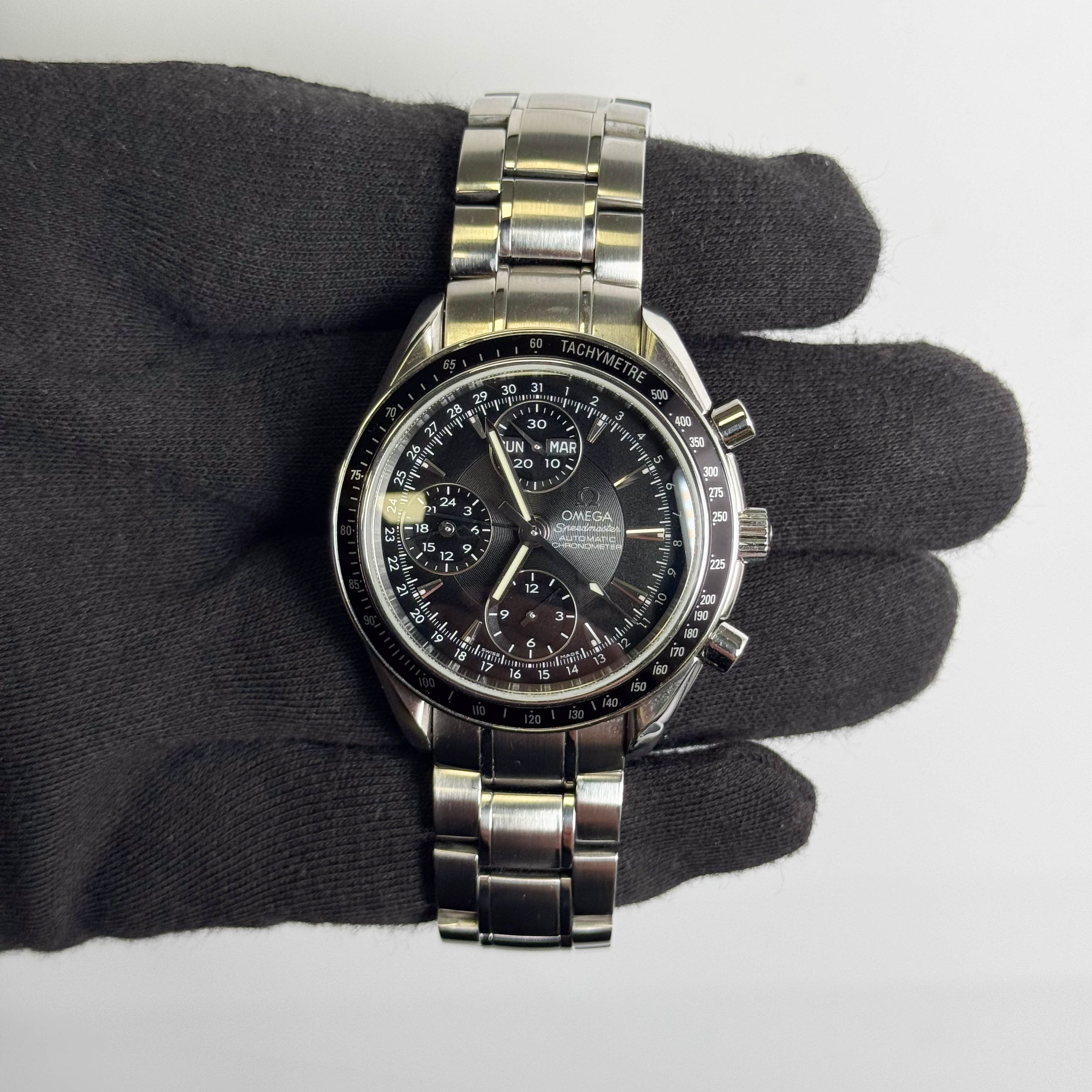 Omega Speedmaster 40mm Black Dial Watch Ref# 3220.50.00 – Happy