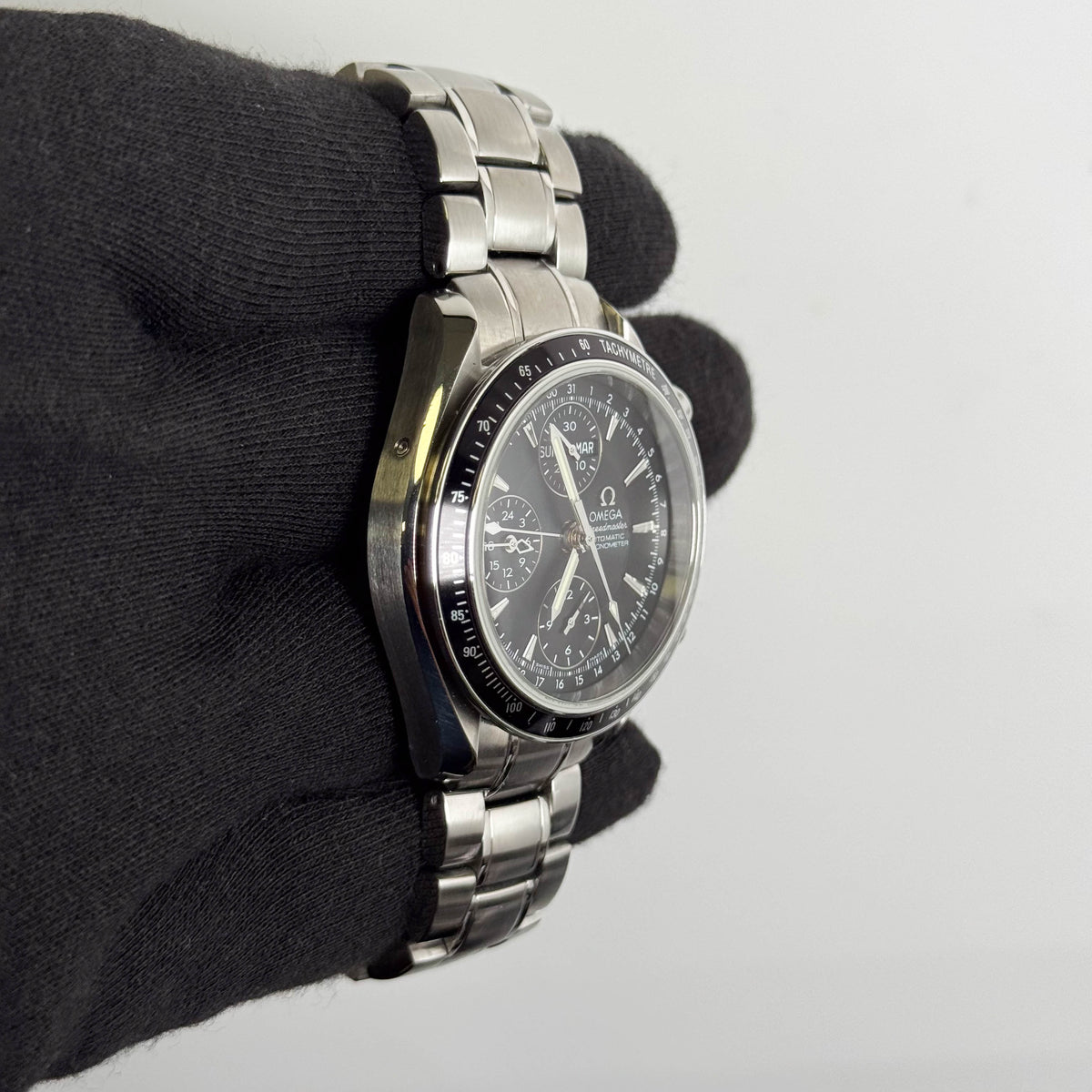 Omega Speedmaster 40mm Black Dial Watch Ref# 3220.50.00