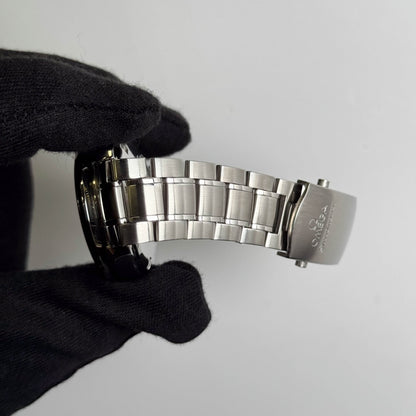 Omega Speedmaster 40mm Black Dial Watch Ref# 3220.50.00