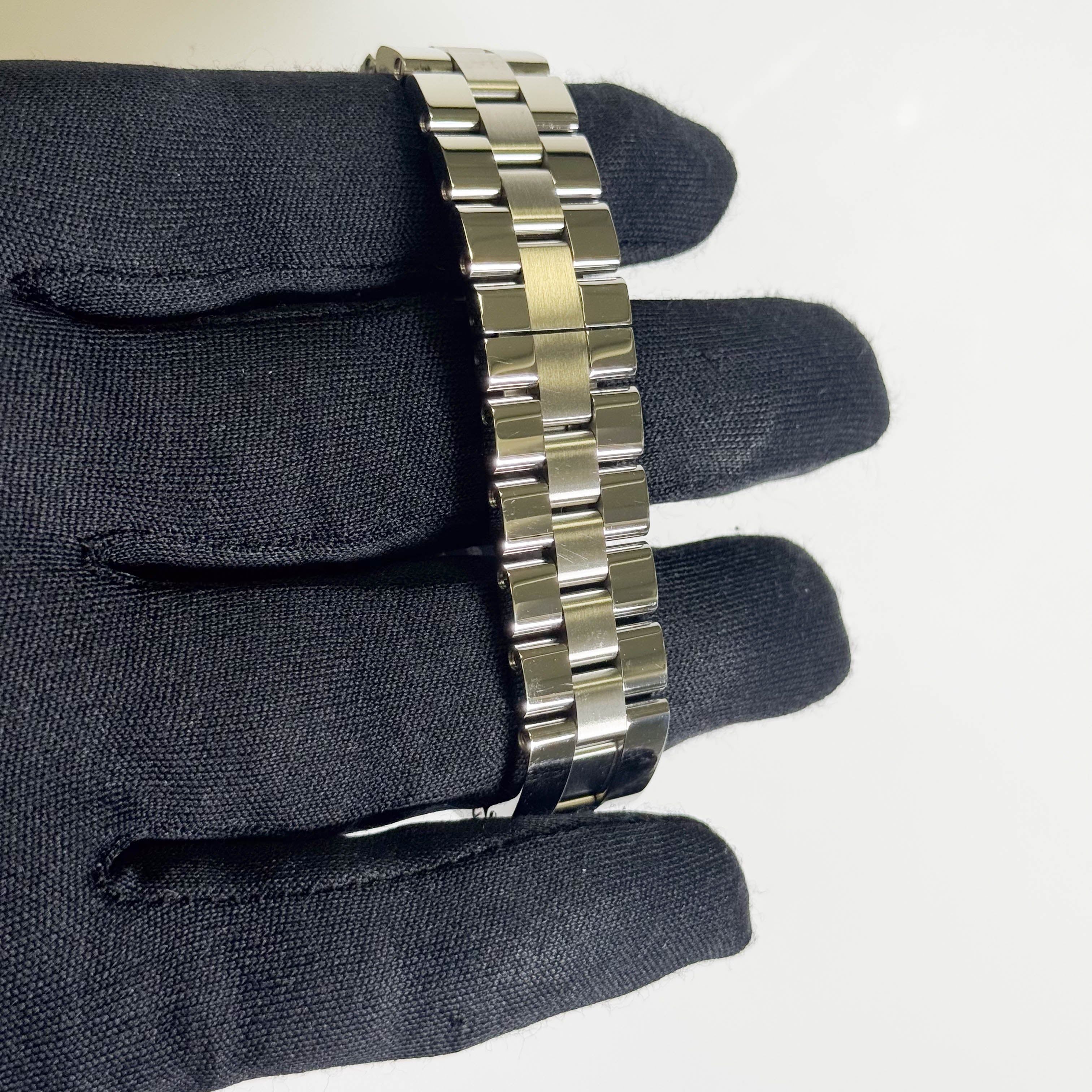 Cartier Roadster Stainless Steel 31mm Silver Dial Watch Ref# W62016V3 - Happy Jewelers Fine Jewelry Lifetime Warranty