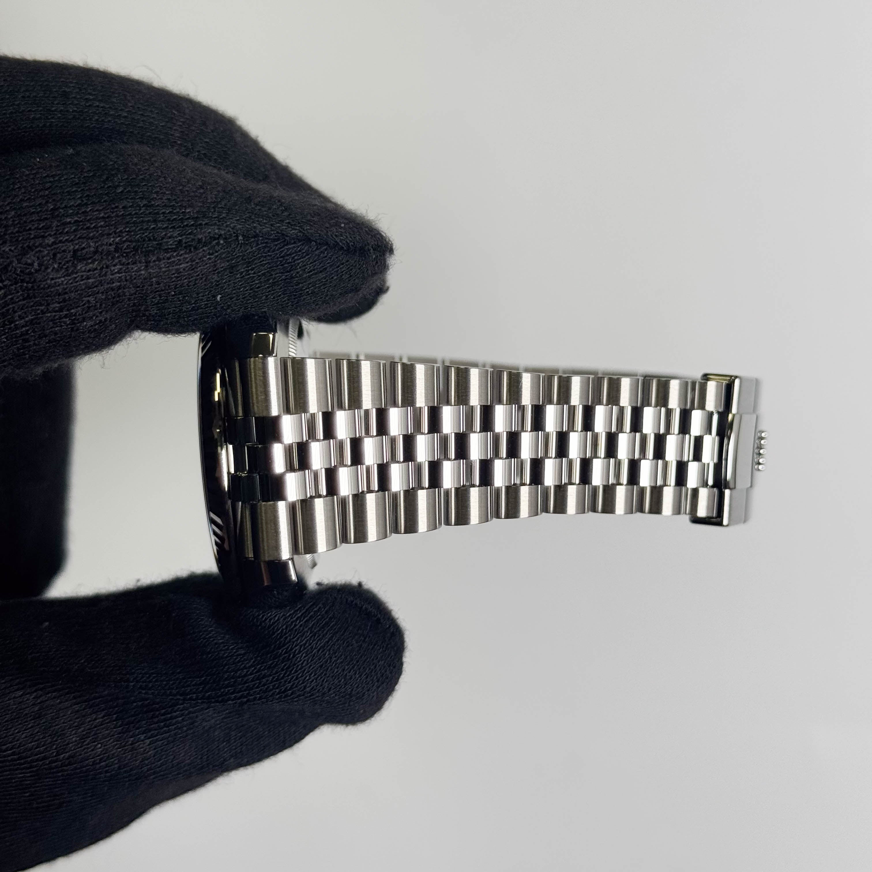 Rolex Datejust 41mm Silver Dial Watch Ref# 126334