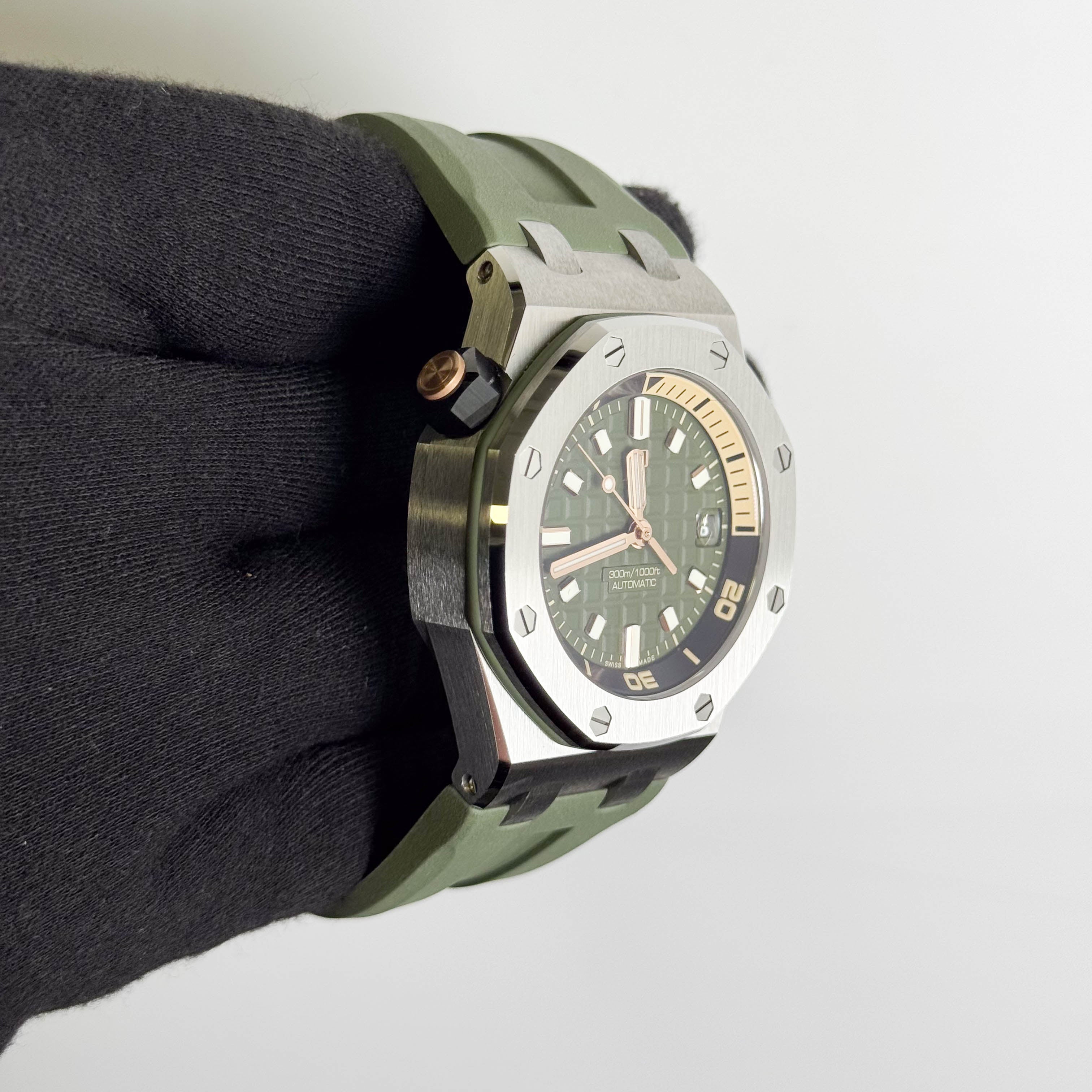 Audemars Piguet Royal Oak 42mm Green Dial Watch Ref# 15720ST.OO.A052CA.01
