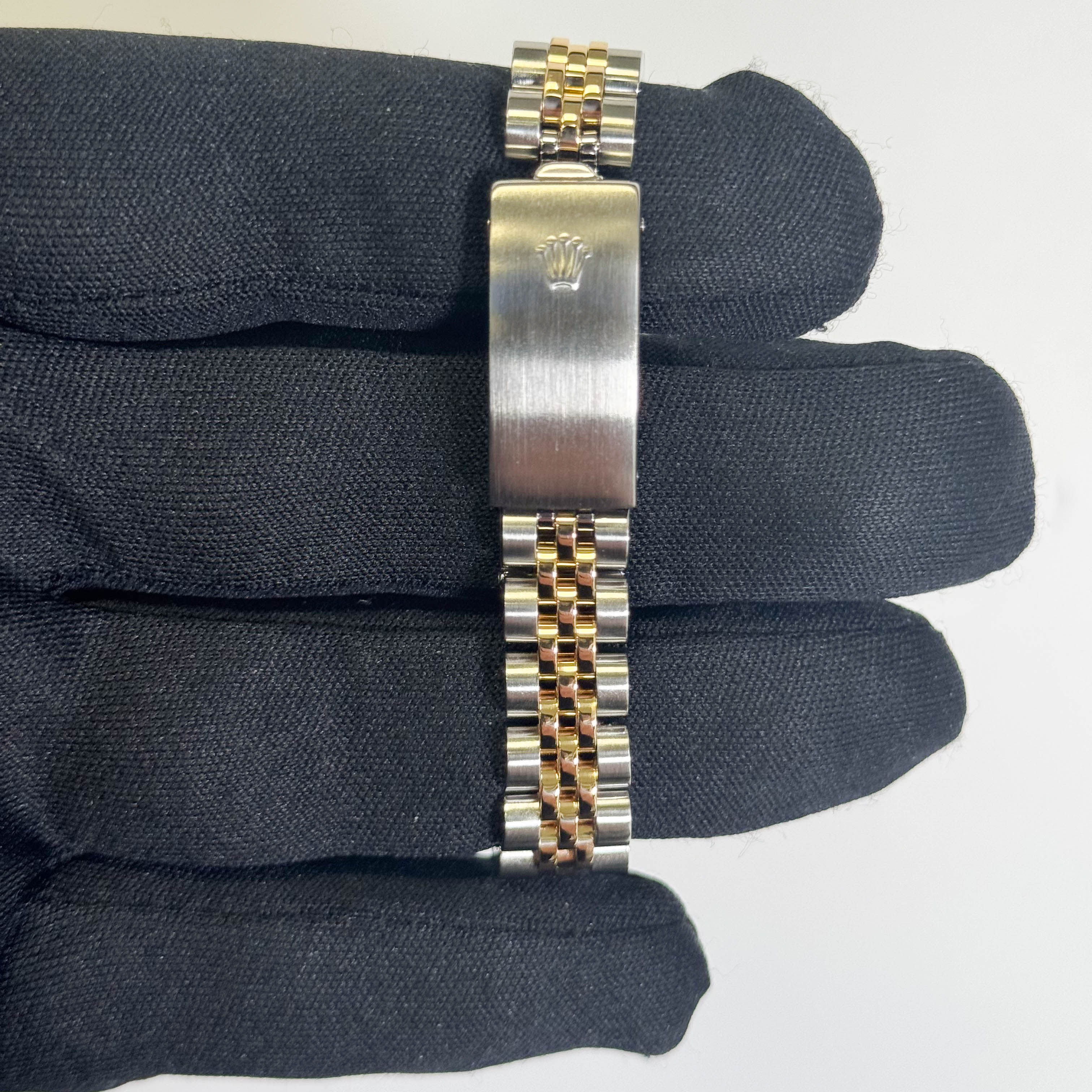 Rolex Datejust 26mm MOP Dial Watch Ref# 69173 - Happy Jewelers Fine Jewelry Lifetime Warranty