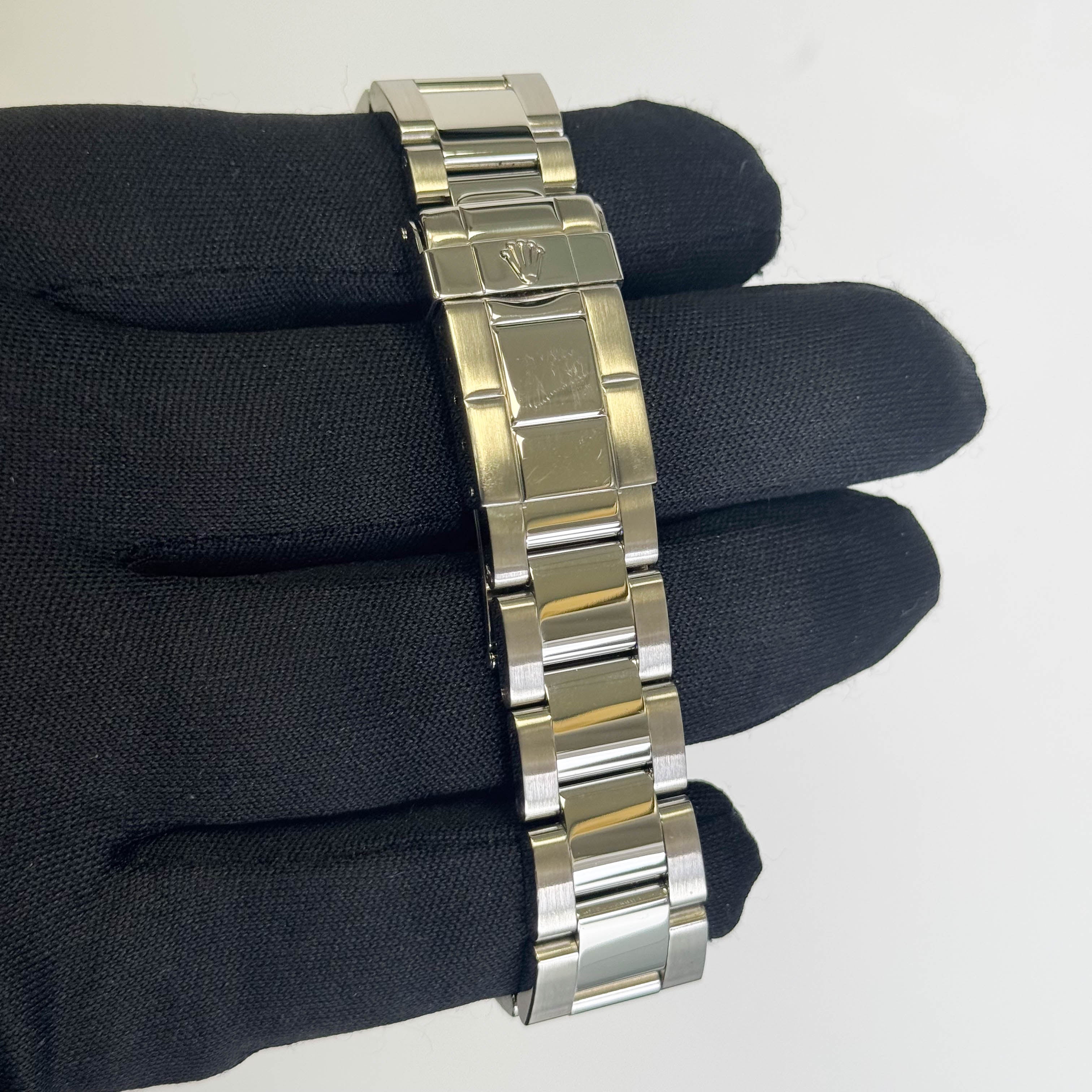 Rolex Yacht-Master 40mm Platinum Dial Watch Ref# 16622 - Happy Jewelers Fine Jewelry Lifetime Warranty