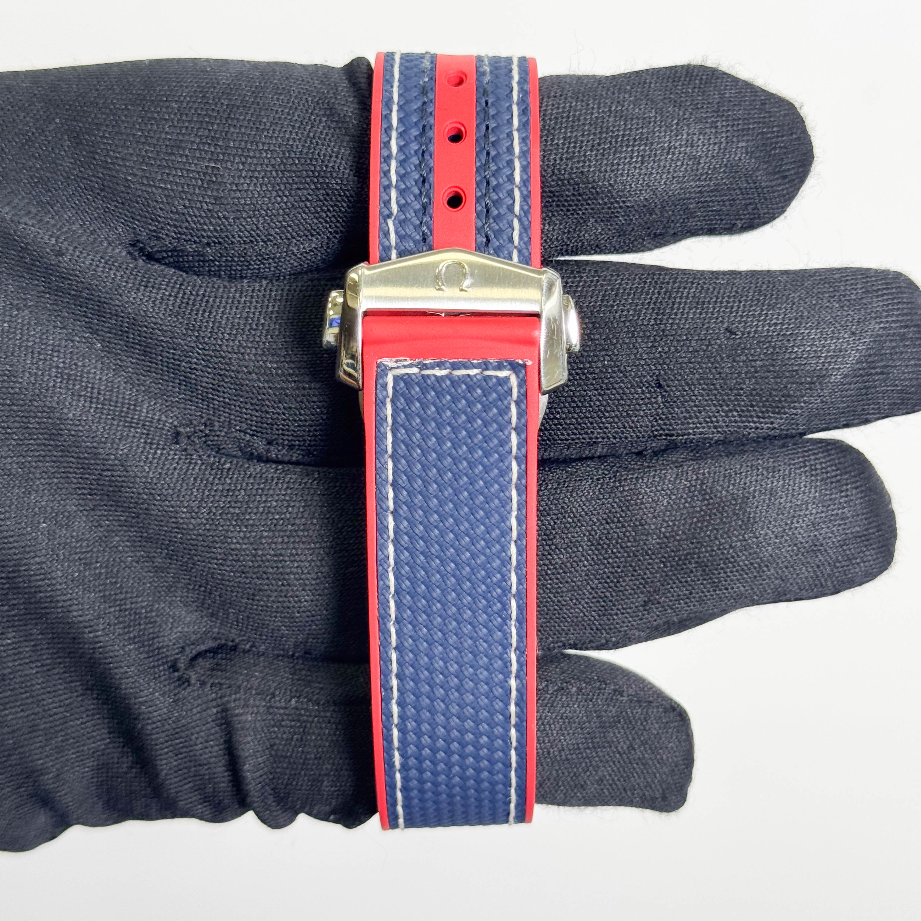 Omega Seamster Planet Ocean 43.5mm White Dial Watch Ref# 215.32.43.21.04.001 - Happy Jewelers Fine Jewelry Lifetime Warranty