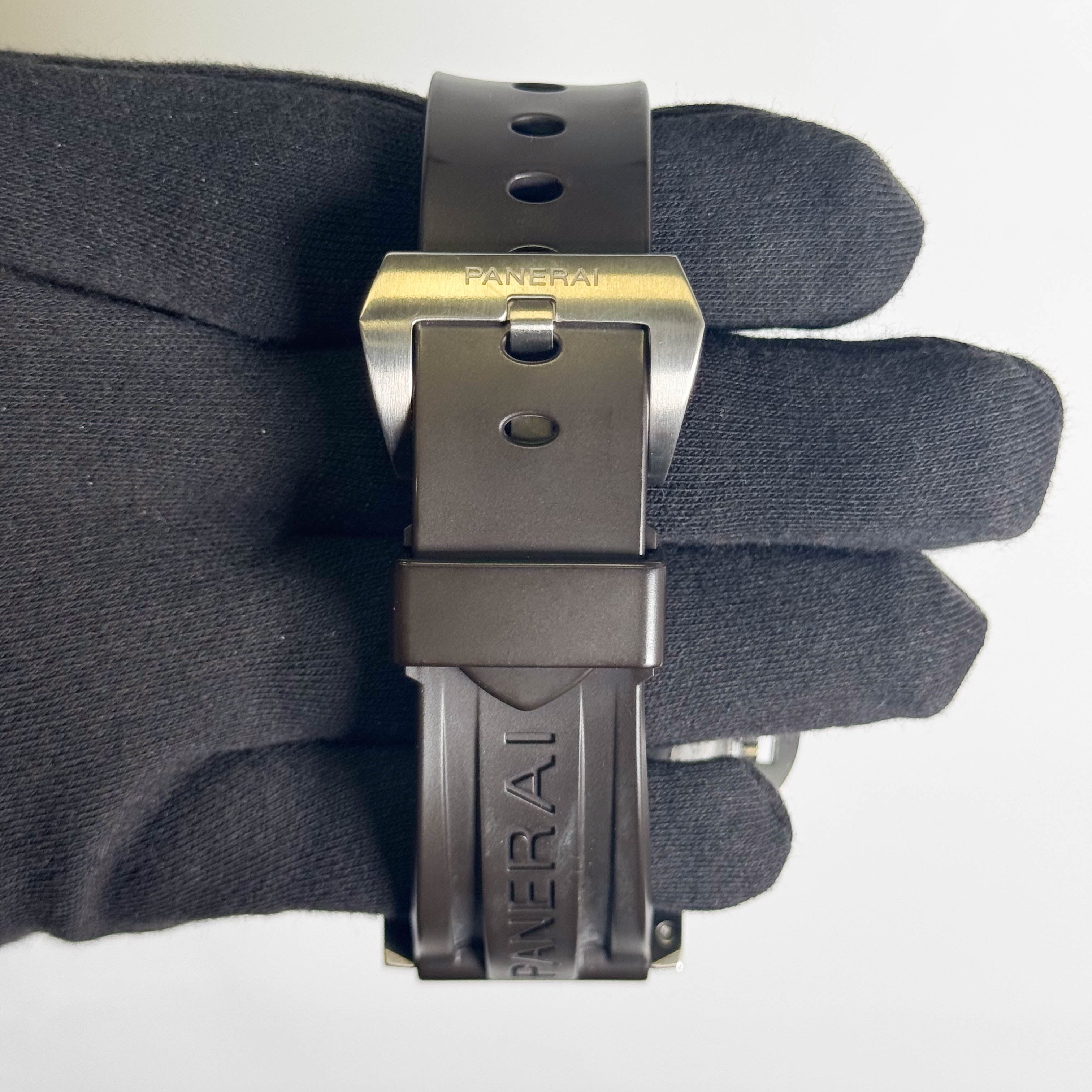 Panerai Luminor 1950 Reggata PCYC 3 Days 47mm Black Dial Watch Ref# PAM00652