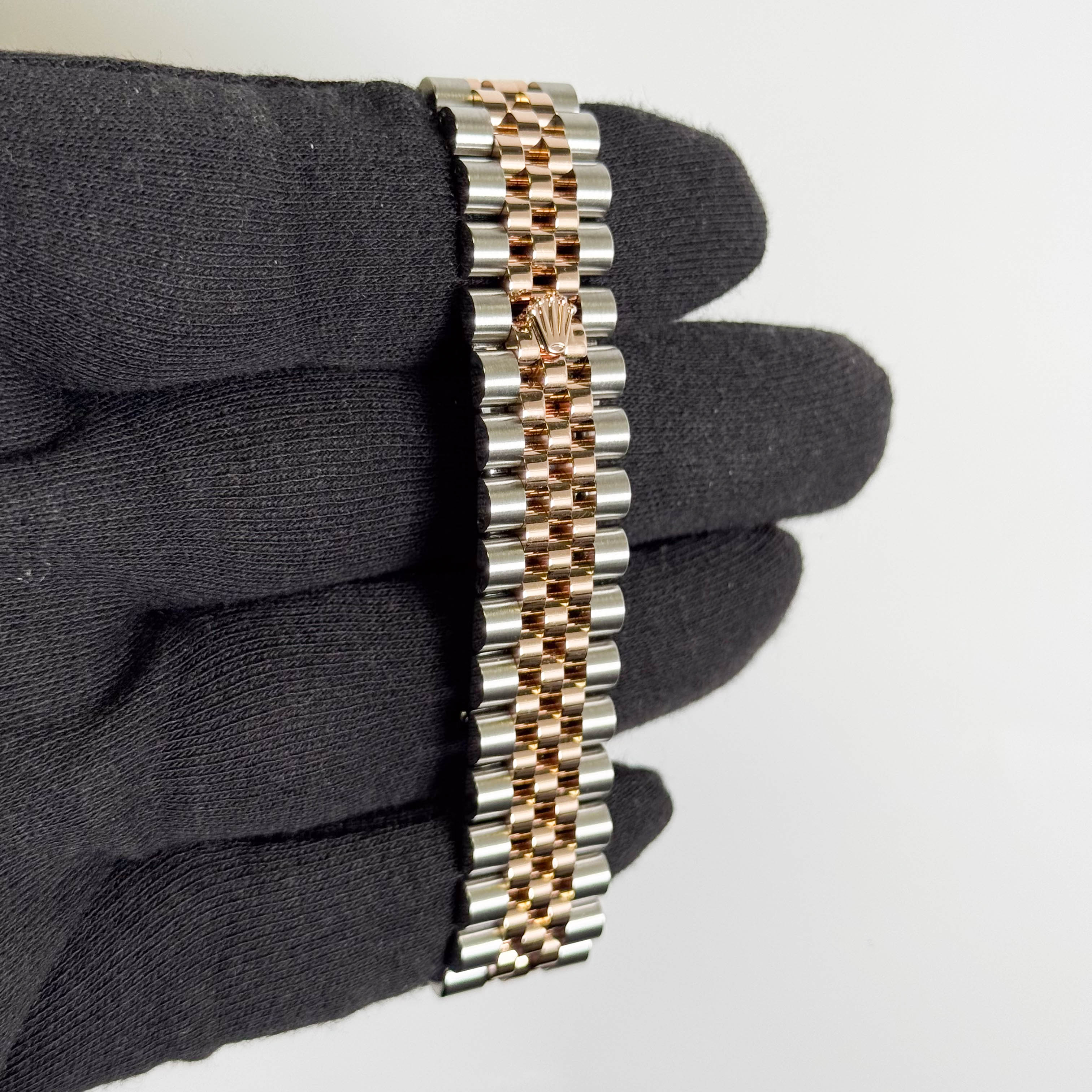 Rolex Datejust 31mm MOP Dial Watch Ref# 278271