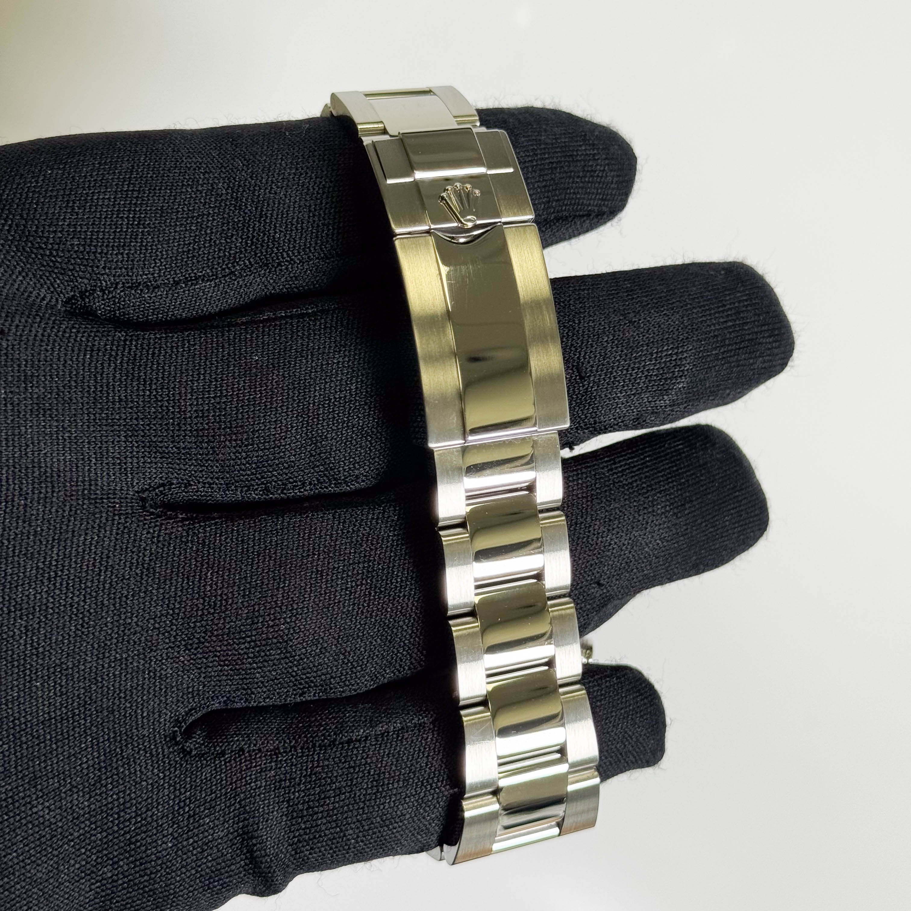 Rolex Yacht-Master II 44mm White Dial Watch Ref# 116680 - Happy Jewelers Fine Jewelry Lifetime Warranty