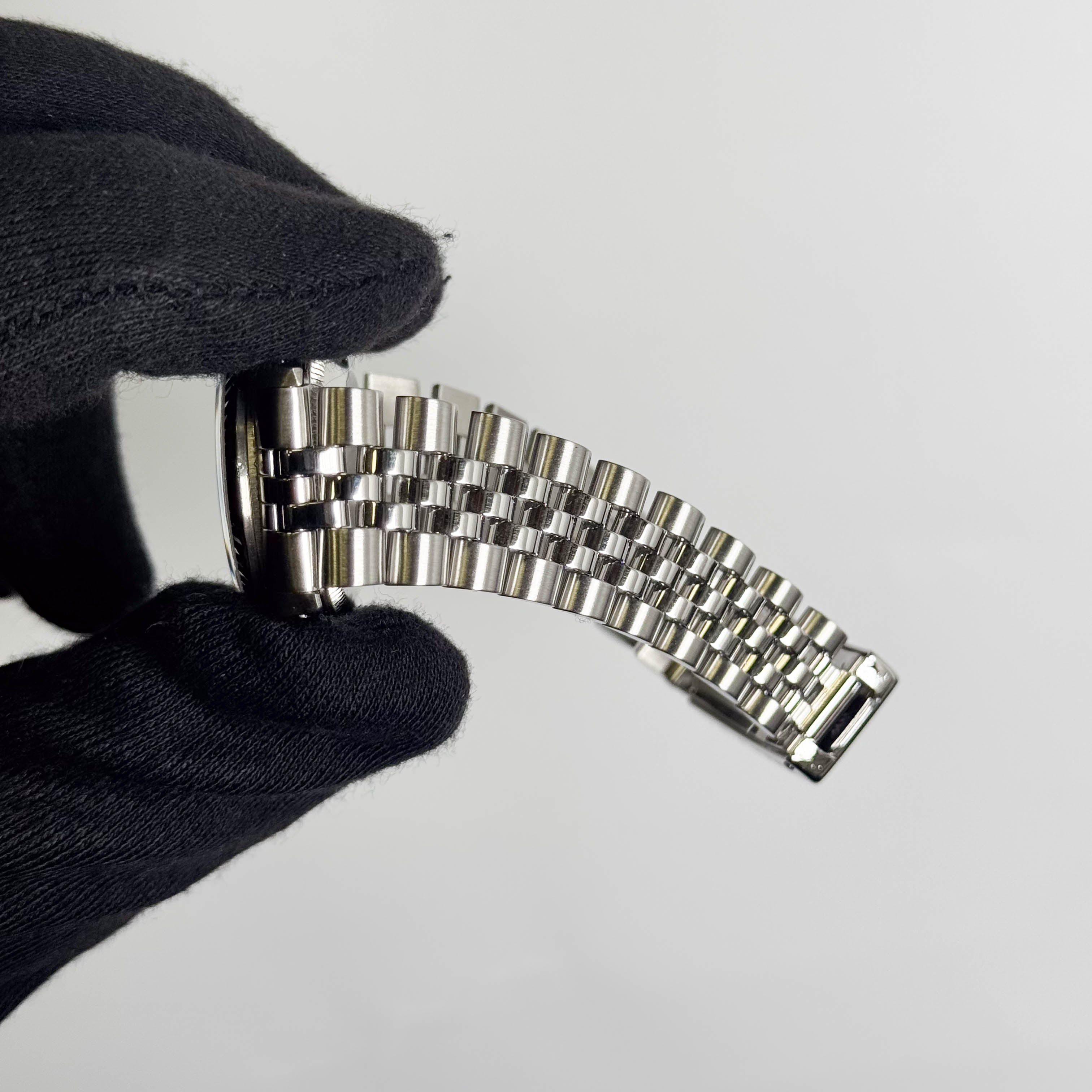 Rolex Datejust 31mm MOP Dial Watch Ref# 68274