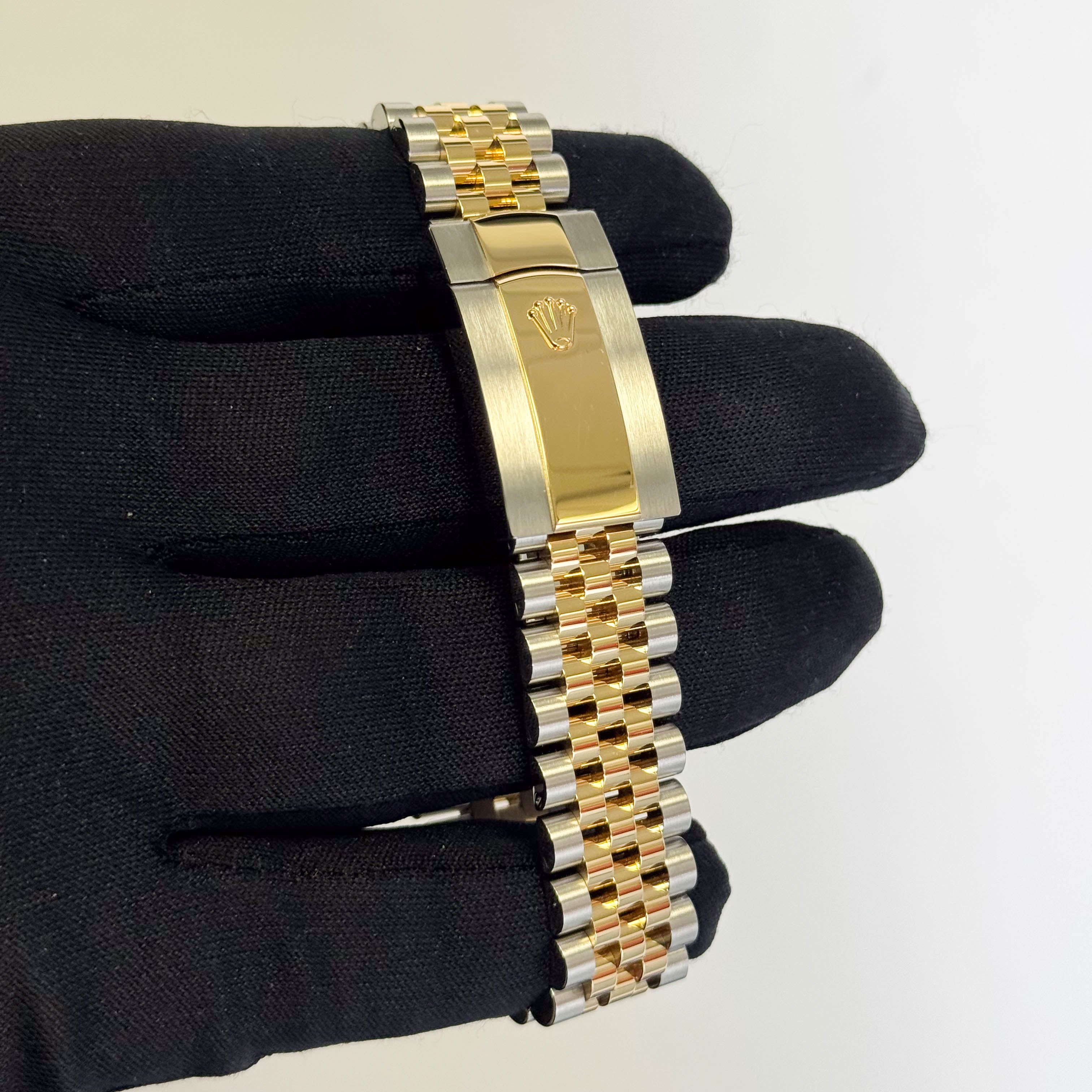 Rolex Datejust 36mm MOP Dial Watch Ref# 126233 - Happy Jewelers Fine Jewelry Lifetime Warranty