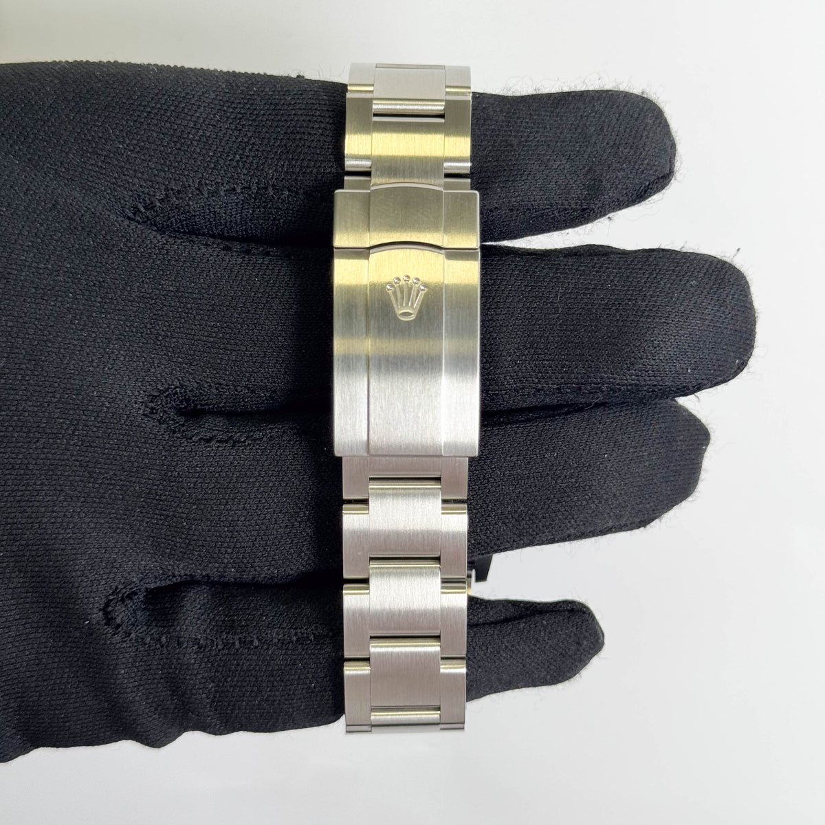 Rolex Oyster Perpetual 36mm Lavender Dial Watch Ref# 126000 - Happy Jewelers Fine Jewelry Lifetime Warranty