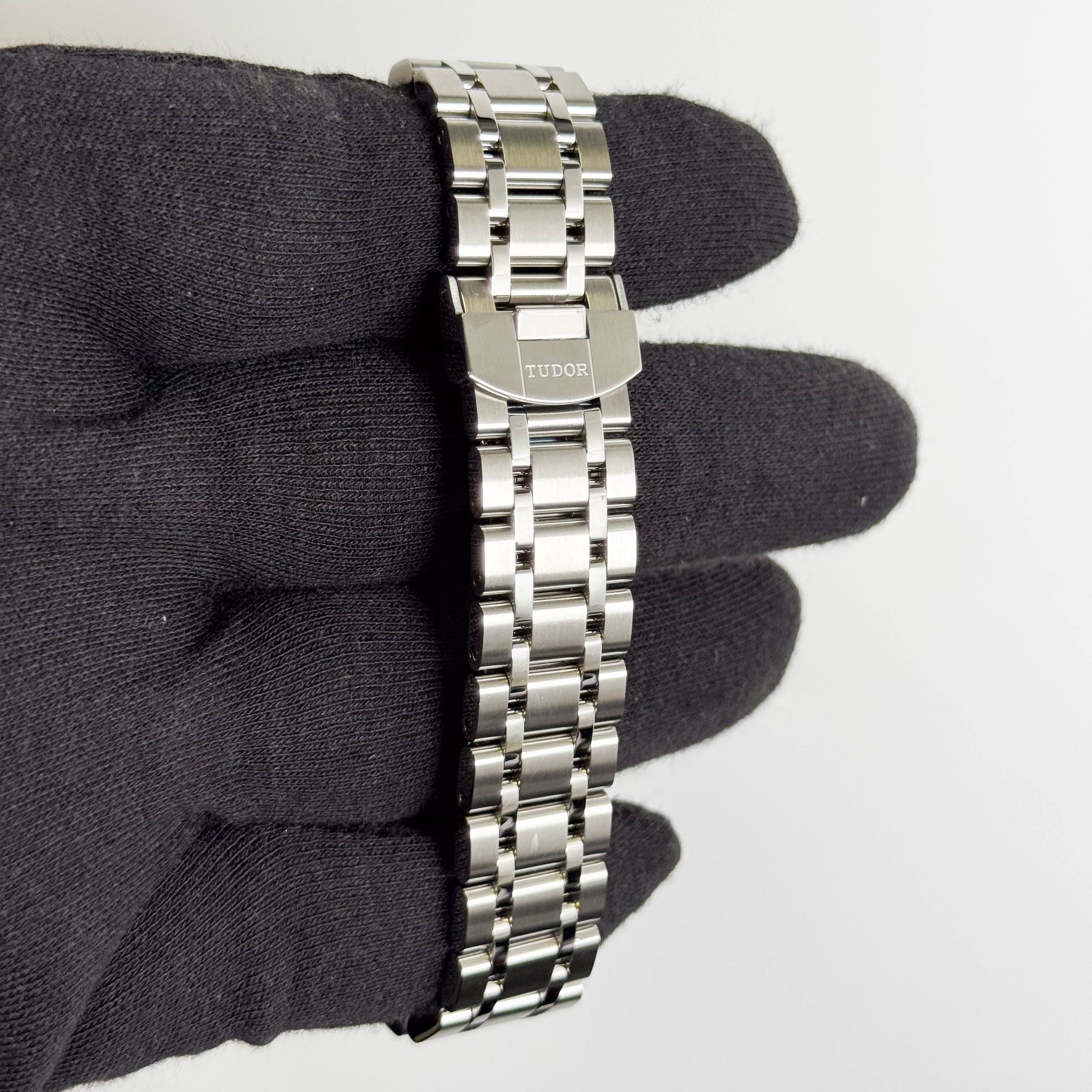 Tudor Royal 38mm Silver Dial Watch Ref# 28500