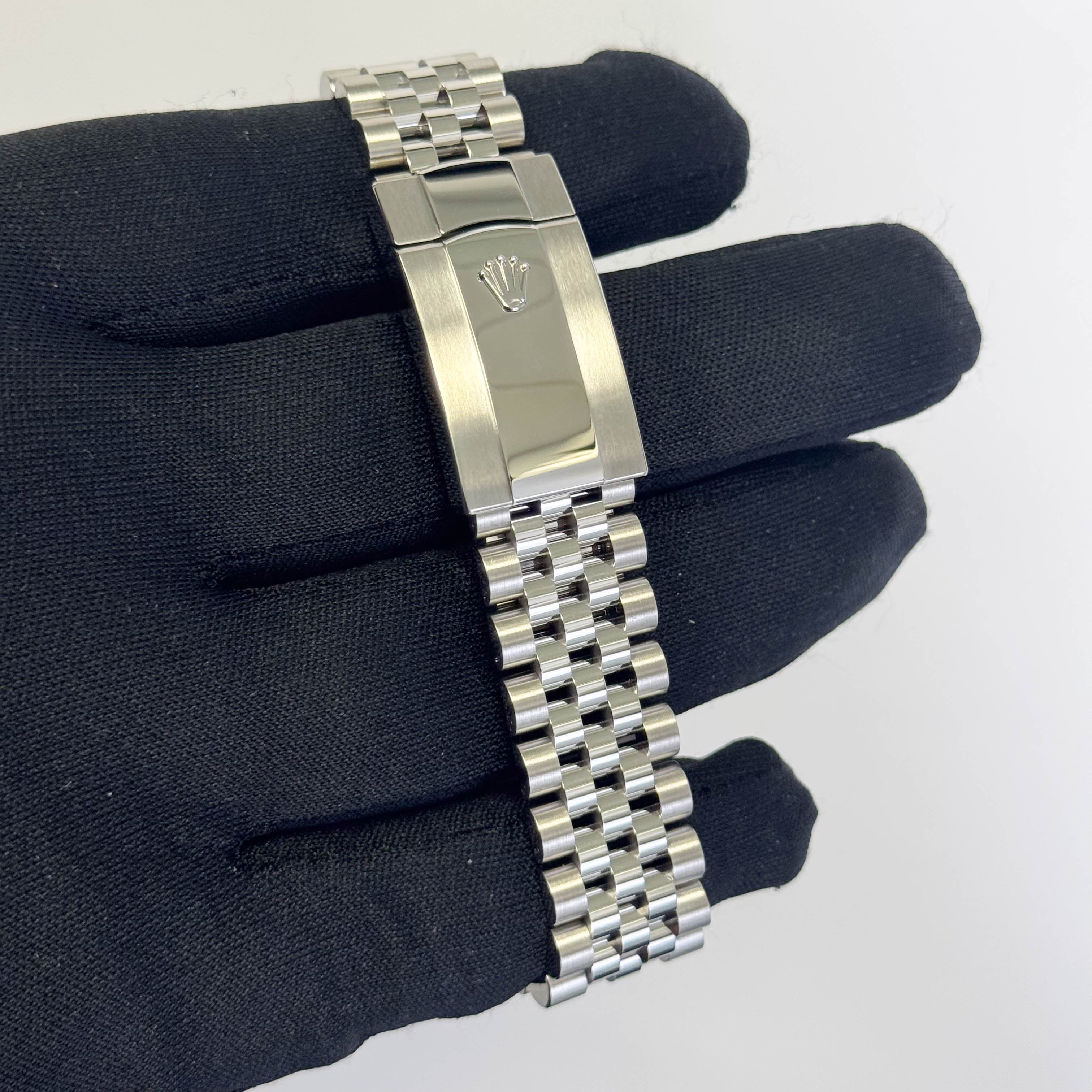 Rolex Datejust 41mm Rhodium Dial Watch Ref# 126334 - Happy Jewelers Fine Jewelry Lifetime Warranty