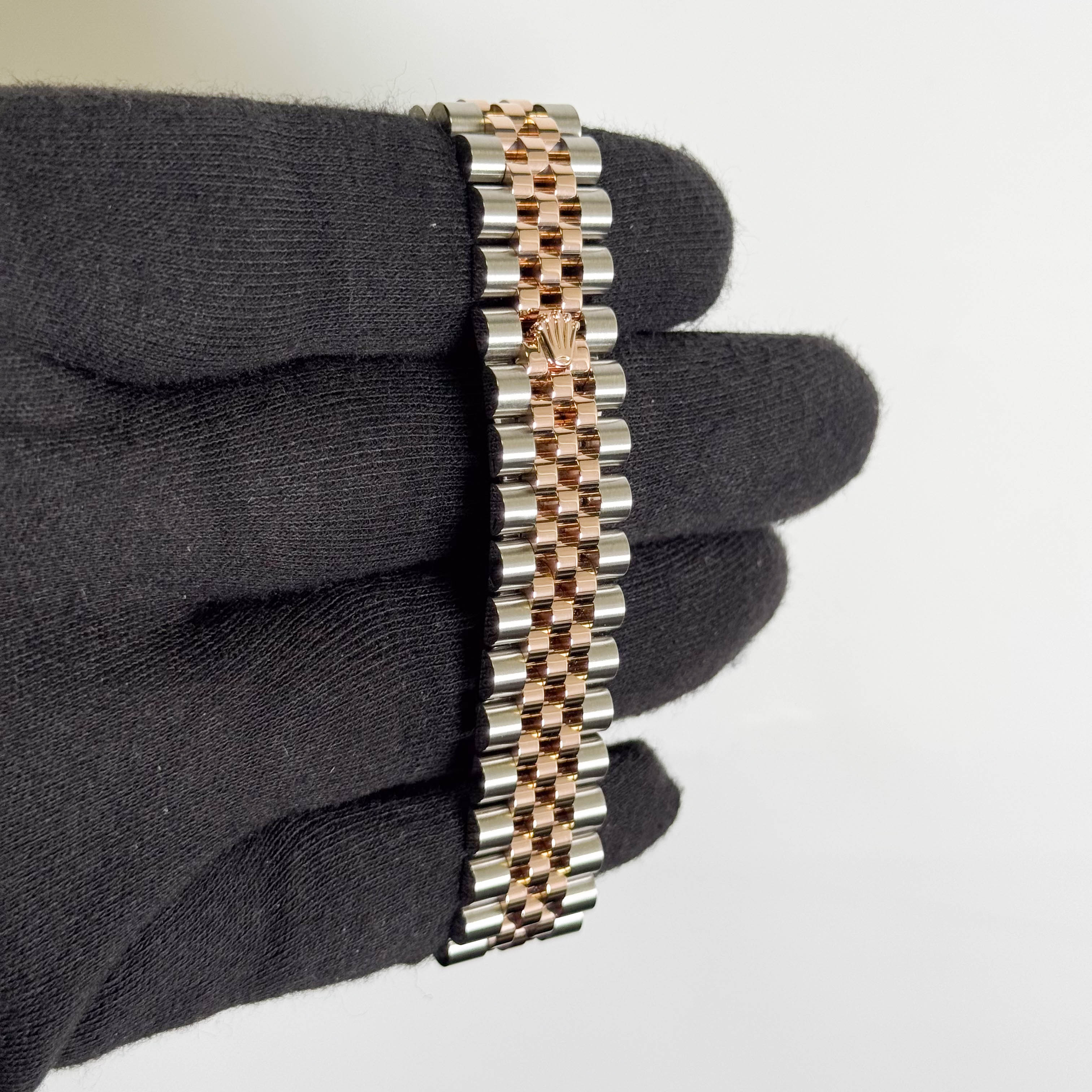 Rolex Datejust 31mm MOP Dial Watch Ref# 278381RBR