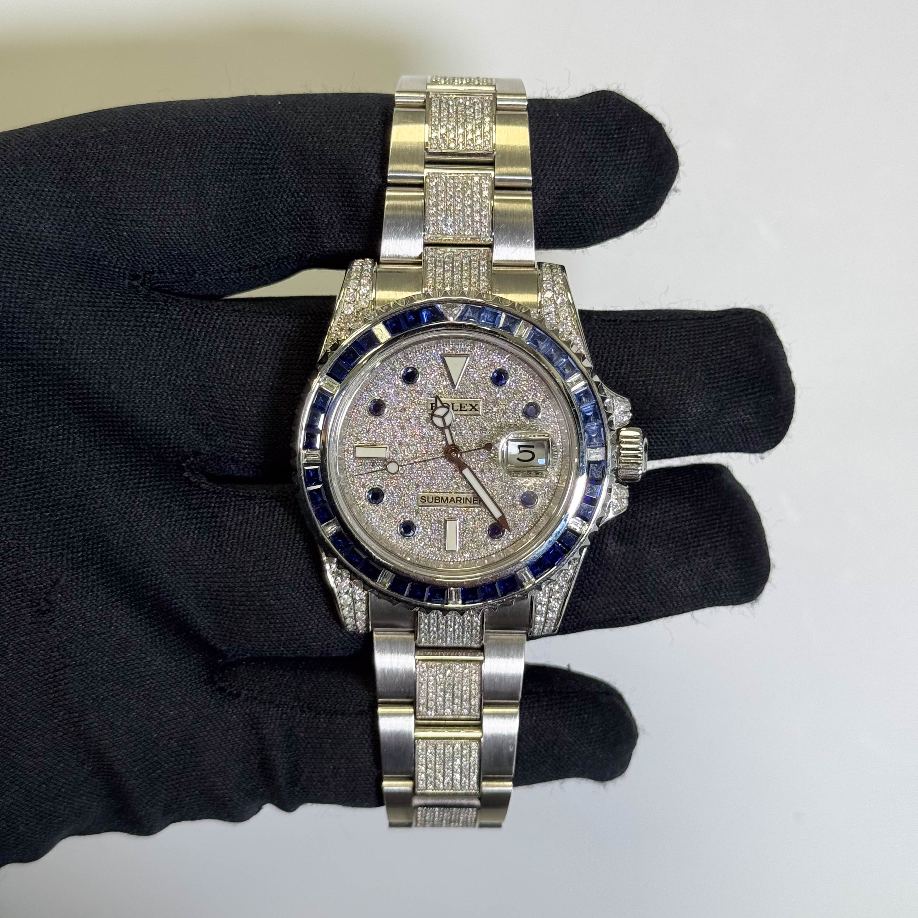 Rolex Submariner 40mm Black Dot Dial Watch Ref# 116610LN