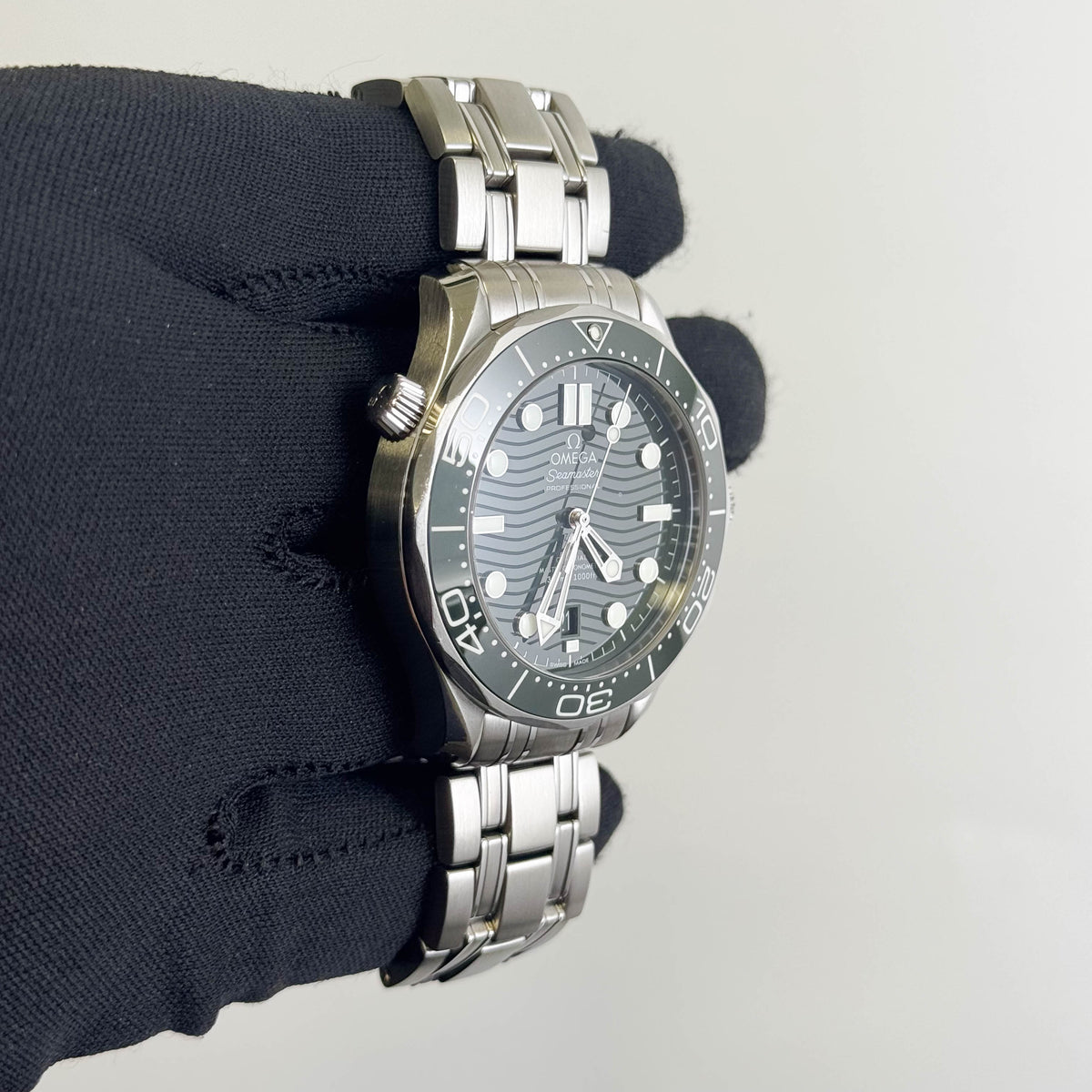 Omega Seamaster Diver 300m Green Dial Watch Ref# 210.3.42.20.10.001 - Happy Jewelers Fine Jewelry Lifetime Warranty