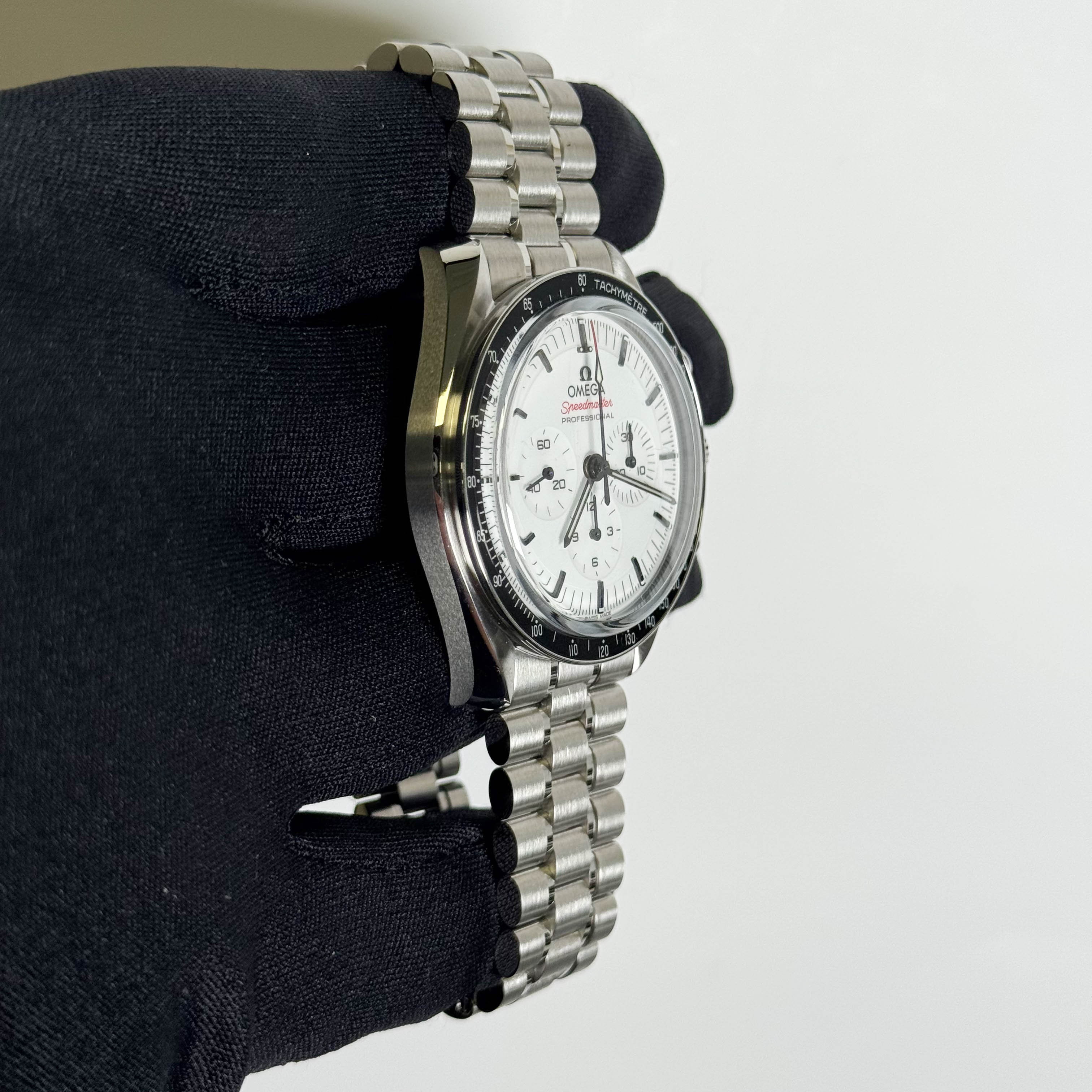 Omega Speedmaster 42mm White Dial Watch Ref# 310.30.42.50.04.001 - Happy Jewelers Fine Jewelry Lifetime Warranty