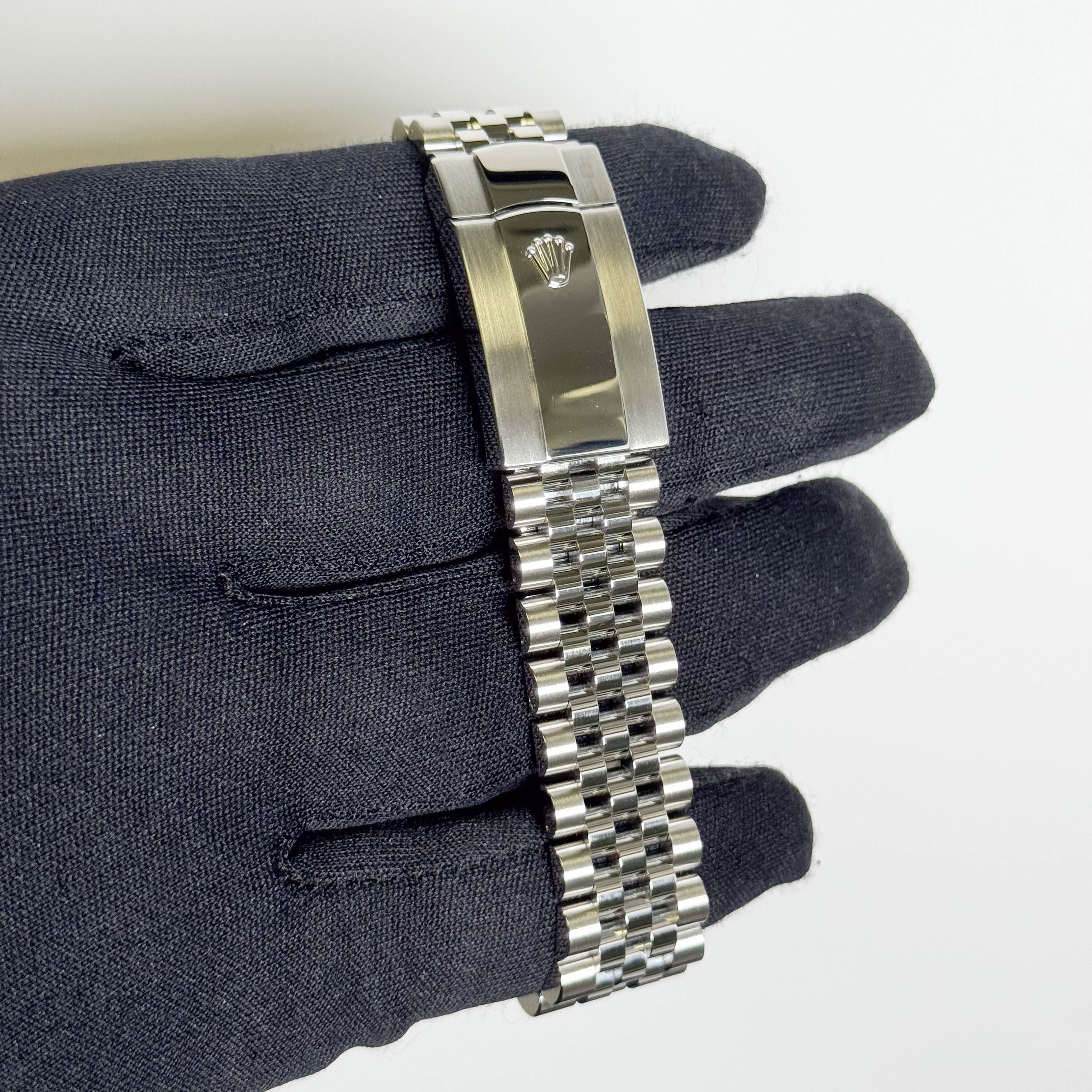 Rolex Datejust 36mm Silver Dial Watch Ref# 126234 - Happy Jewelers Fine Jewelry Lifetime Warranty