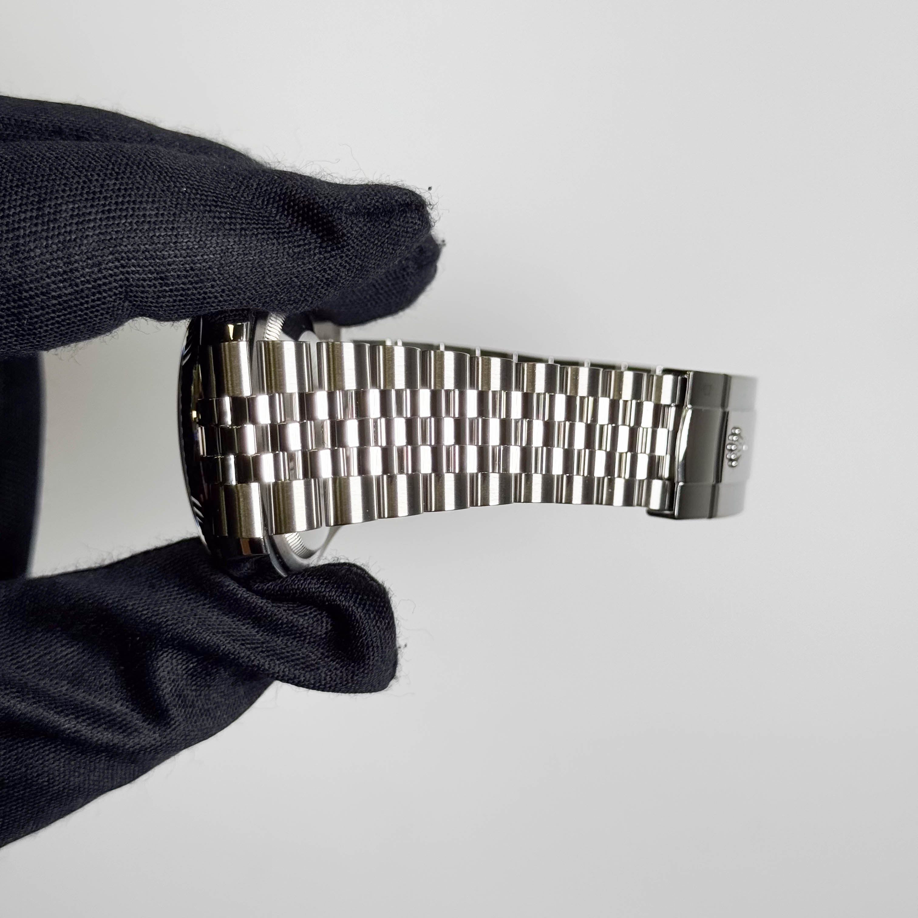 Rolex Datejust 36mm Silver Dial Watch Ref# 126234 - Happy Jewelers Fine Jewelry Lifetime Warranty