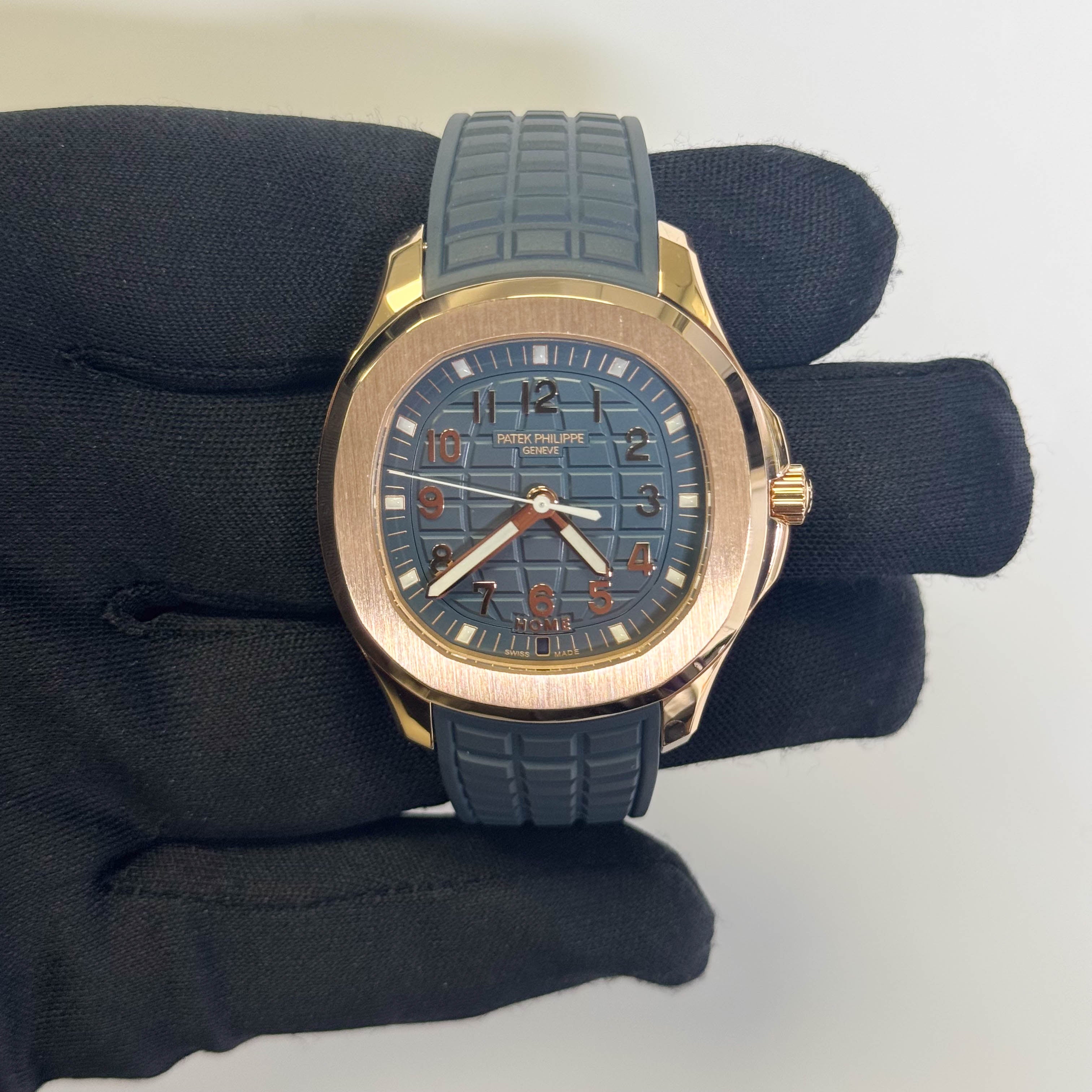 Patek Philippe Aquanuat 38.8mm Blue Dial Watch Ref# 5269R-001