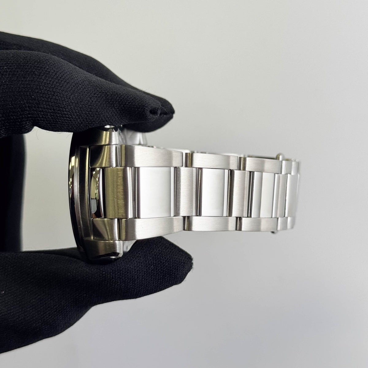 Cartier Calibre 42mm Black Dial Watch Ref# W7100016