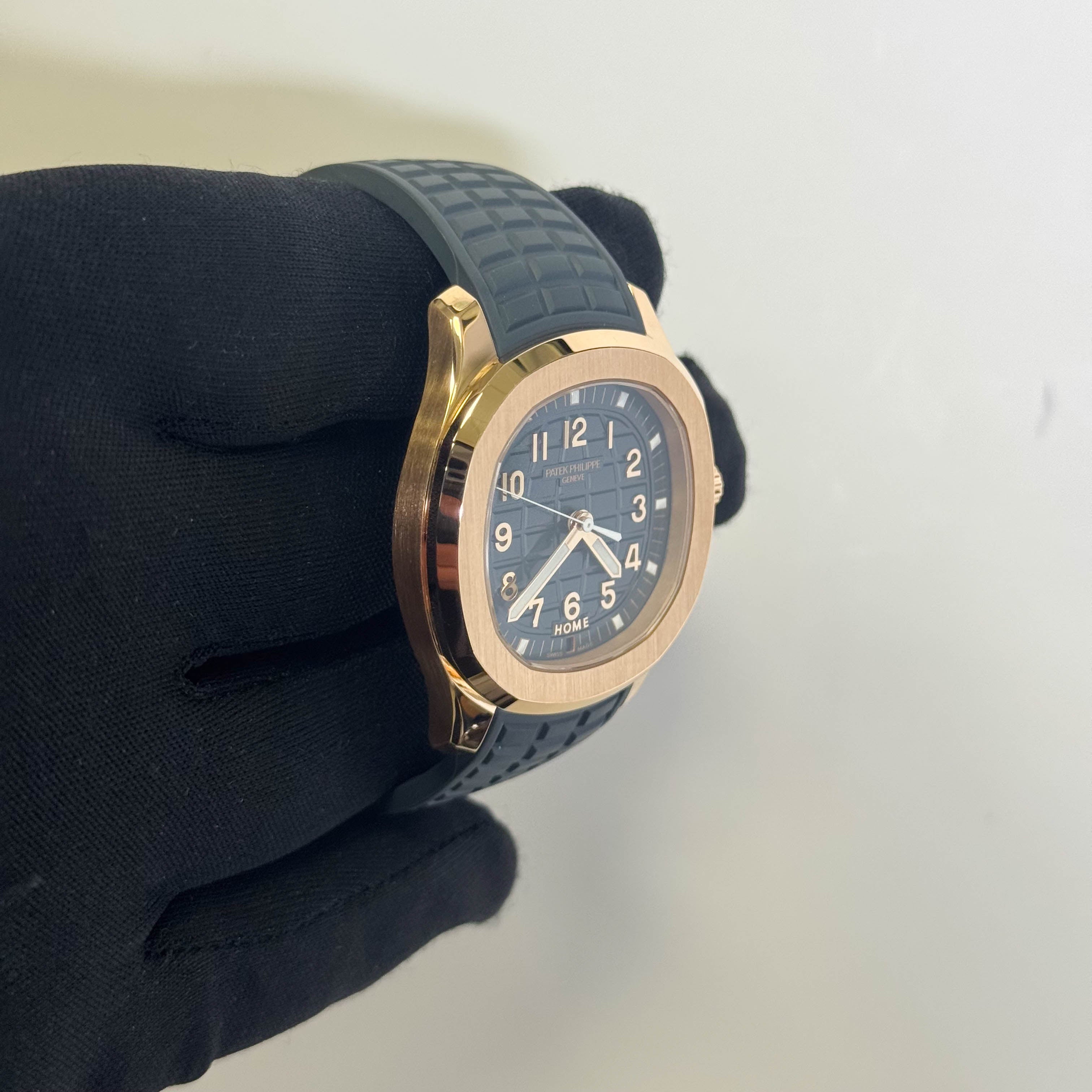 Patek Philippe Aquanuat 38.8mm Blue Dial Watch Ref# 5269R-001