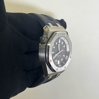 Audemars Piguet Diver 42mm Grey Dot Dial Watch Ref# 15720ST.OO.A009CA.01