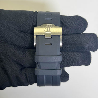 Audemars Piguet Diver 42mm Grey Dot Dial Watch Ref# 15720ST.OO.A009CA.01