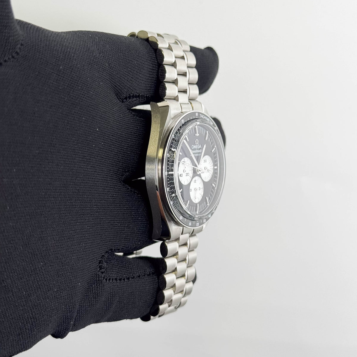 Omega Speedmaster Professional Moonwatch 42mm Black Chronograph Dial Watch Reference# 310.30.42.50.01.004